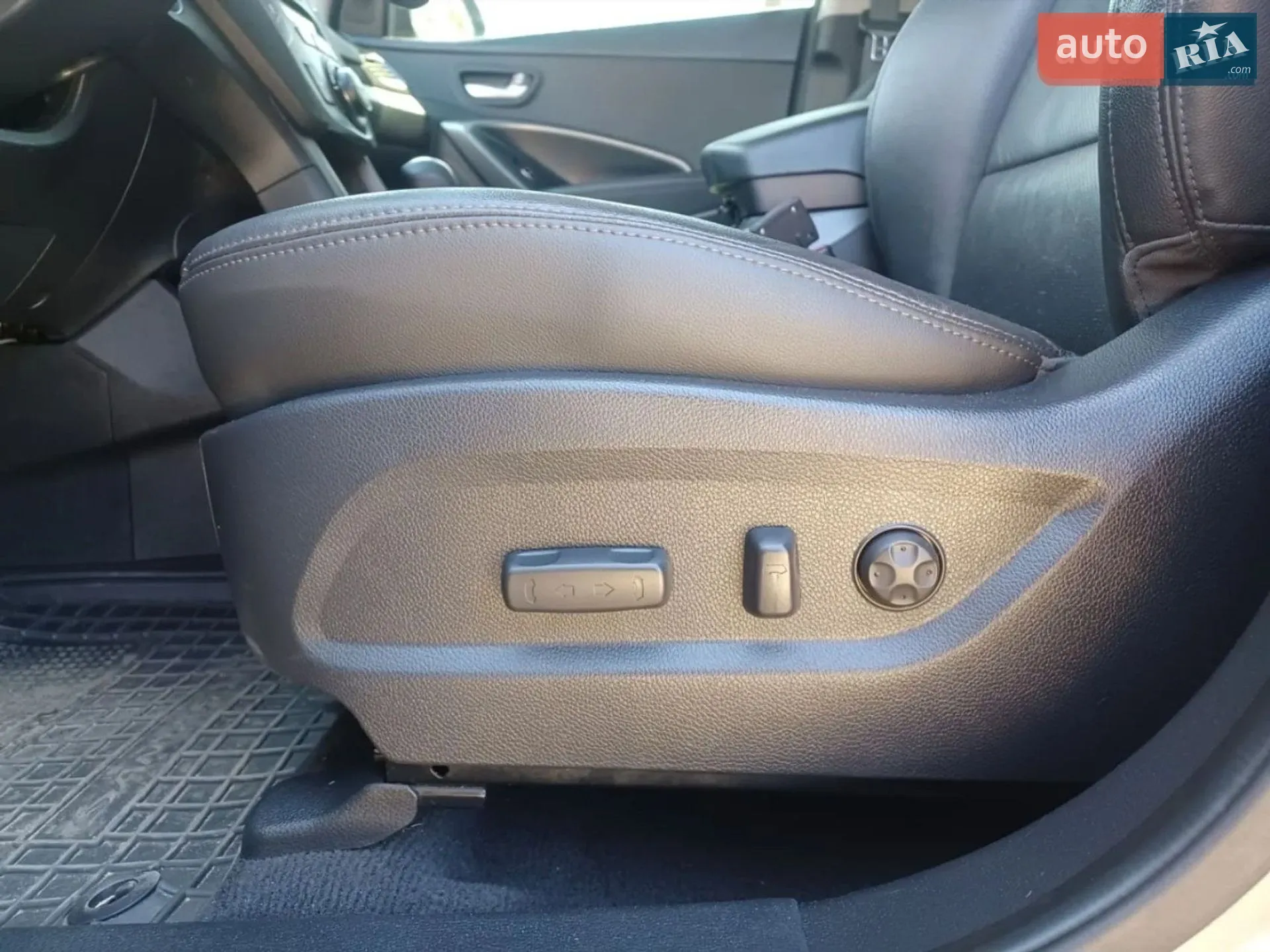 2014 Hyundai Santa Fe - мініатюра 25