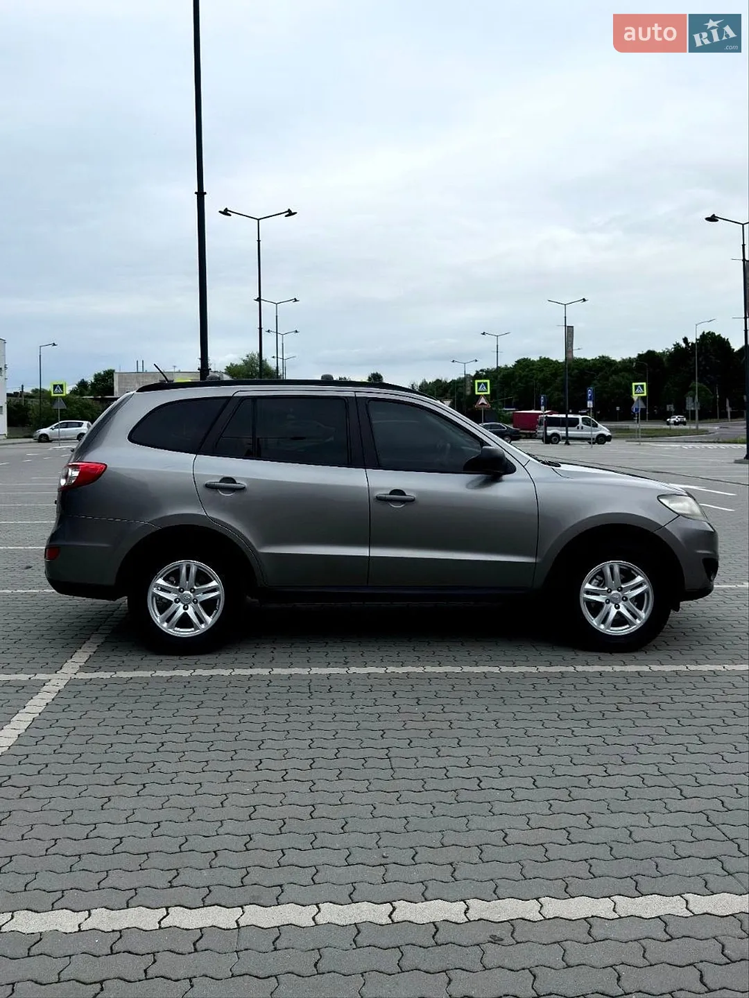 2010 Hyundai Santa Fe - мініатюра 13