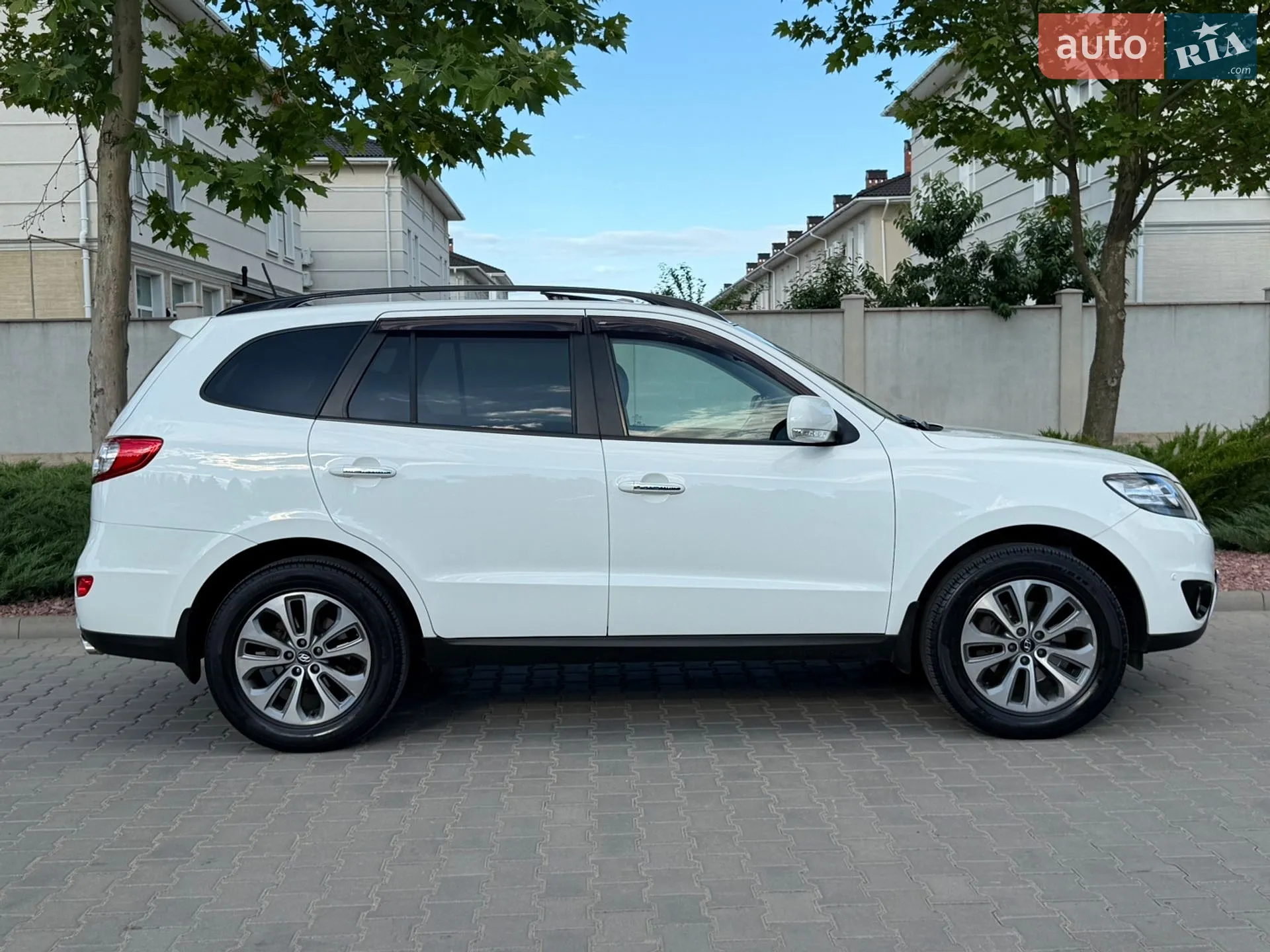 2012 Hyundai Santa Fe - мініатюра 11