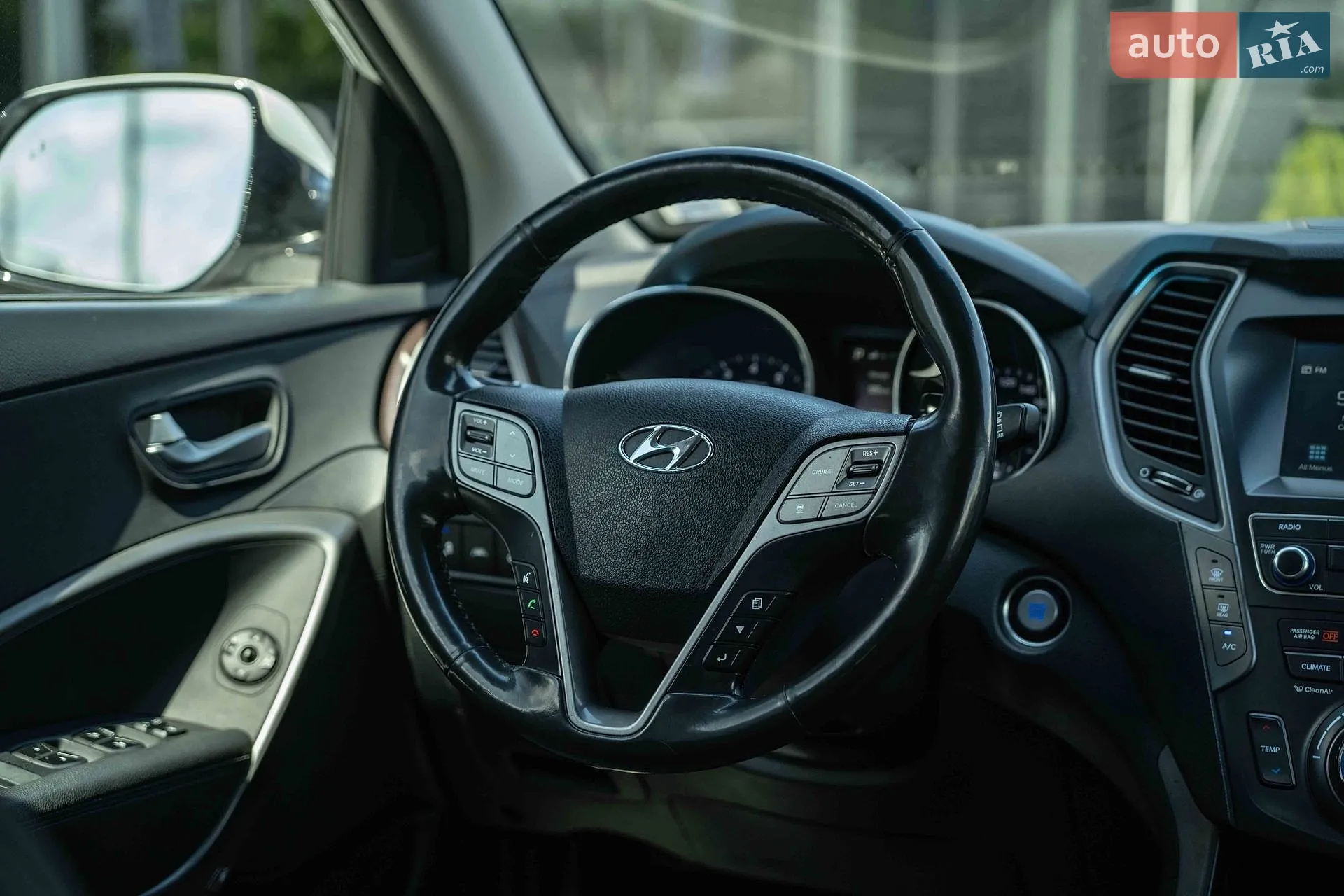 2018 Hyundai Santa Fe - мініатюра 25