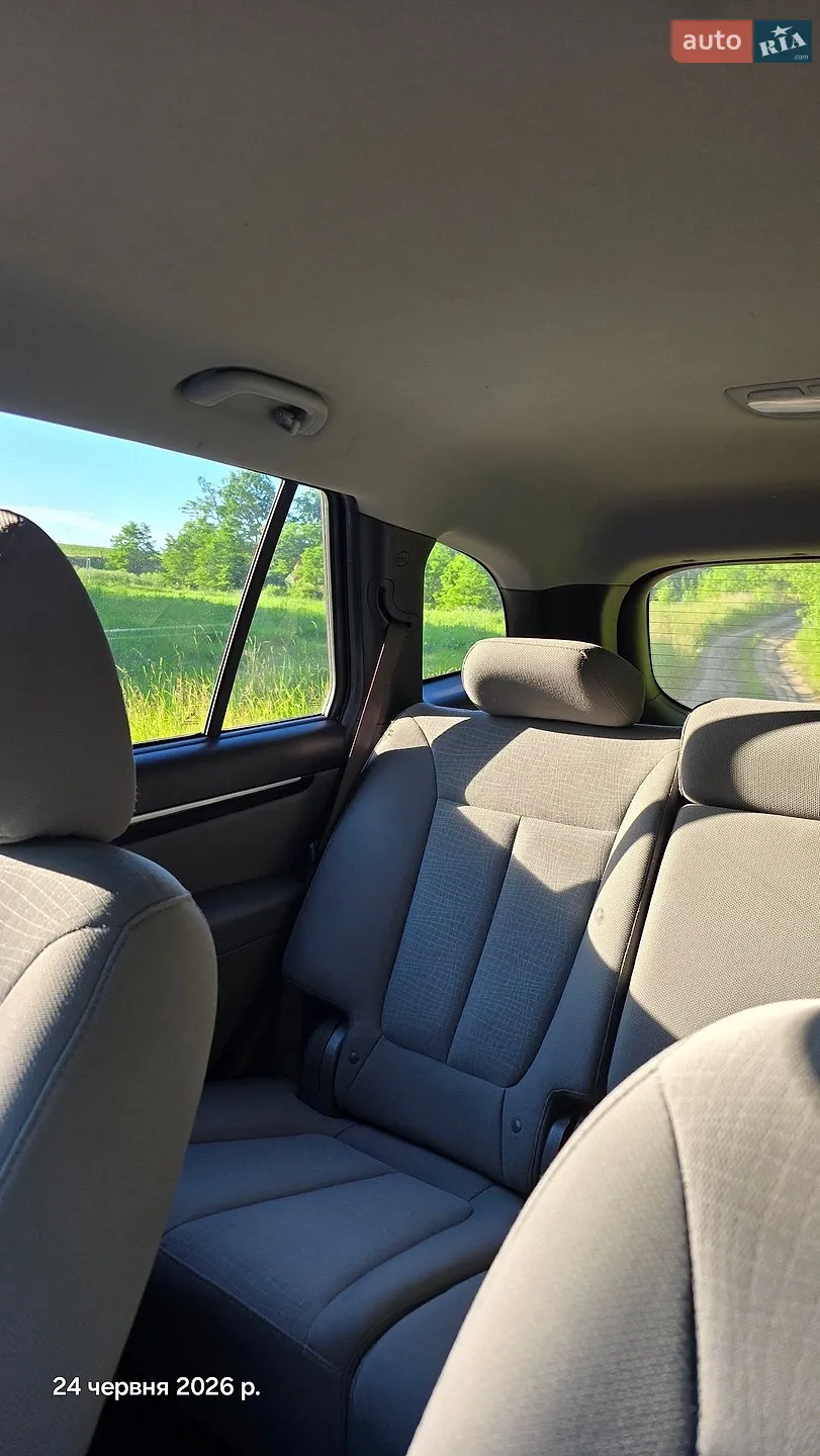 2011 Hyundai Santa Fe - мініатюра 8