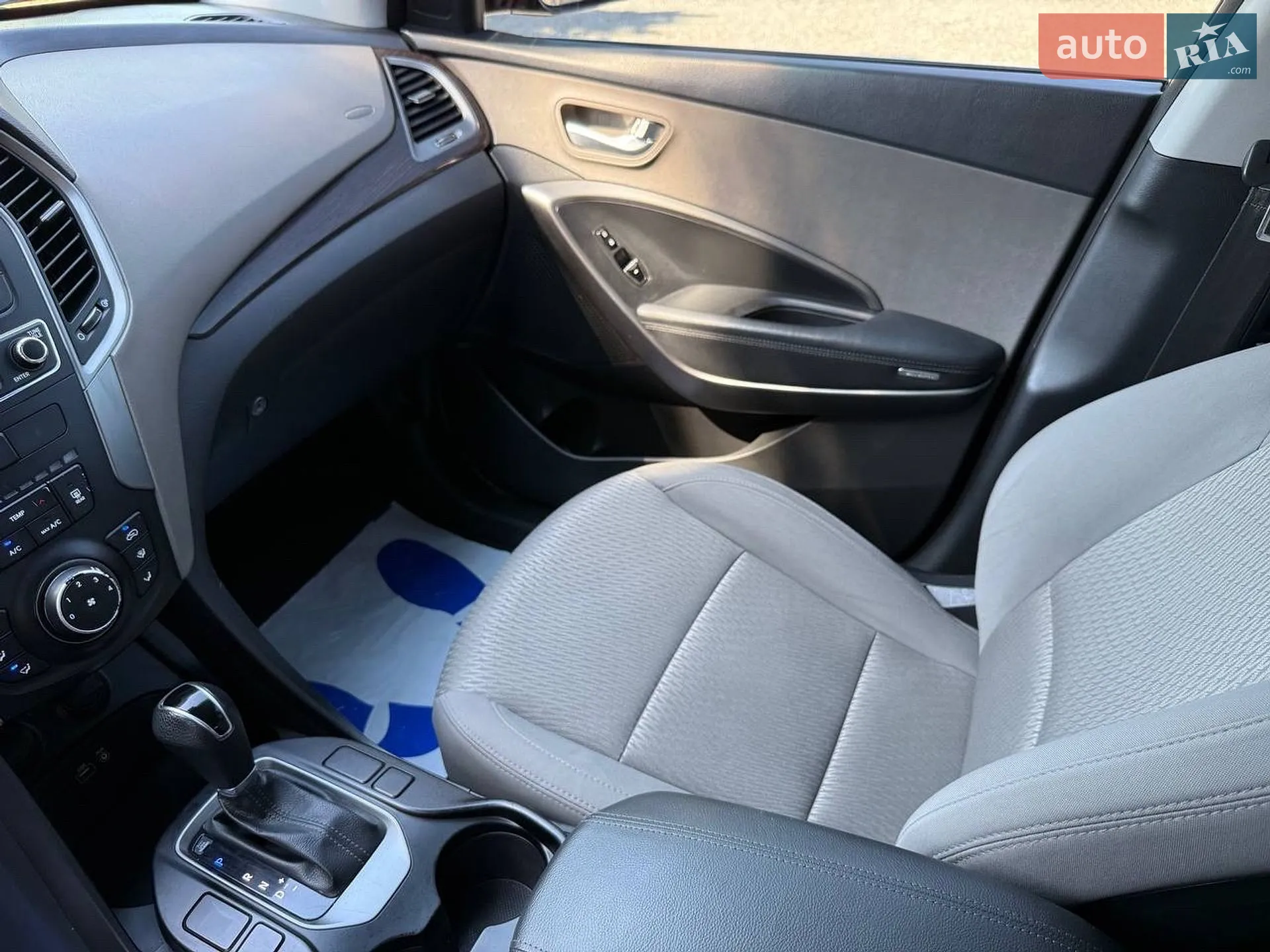 2017 Hyundai Santa Fe - мініатюра 35
