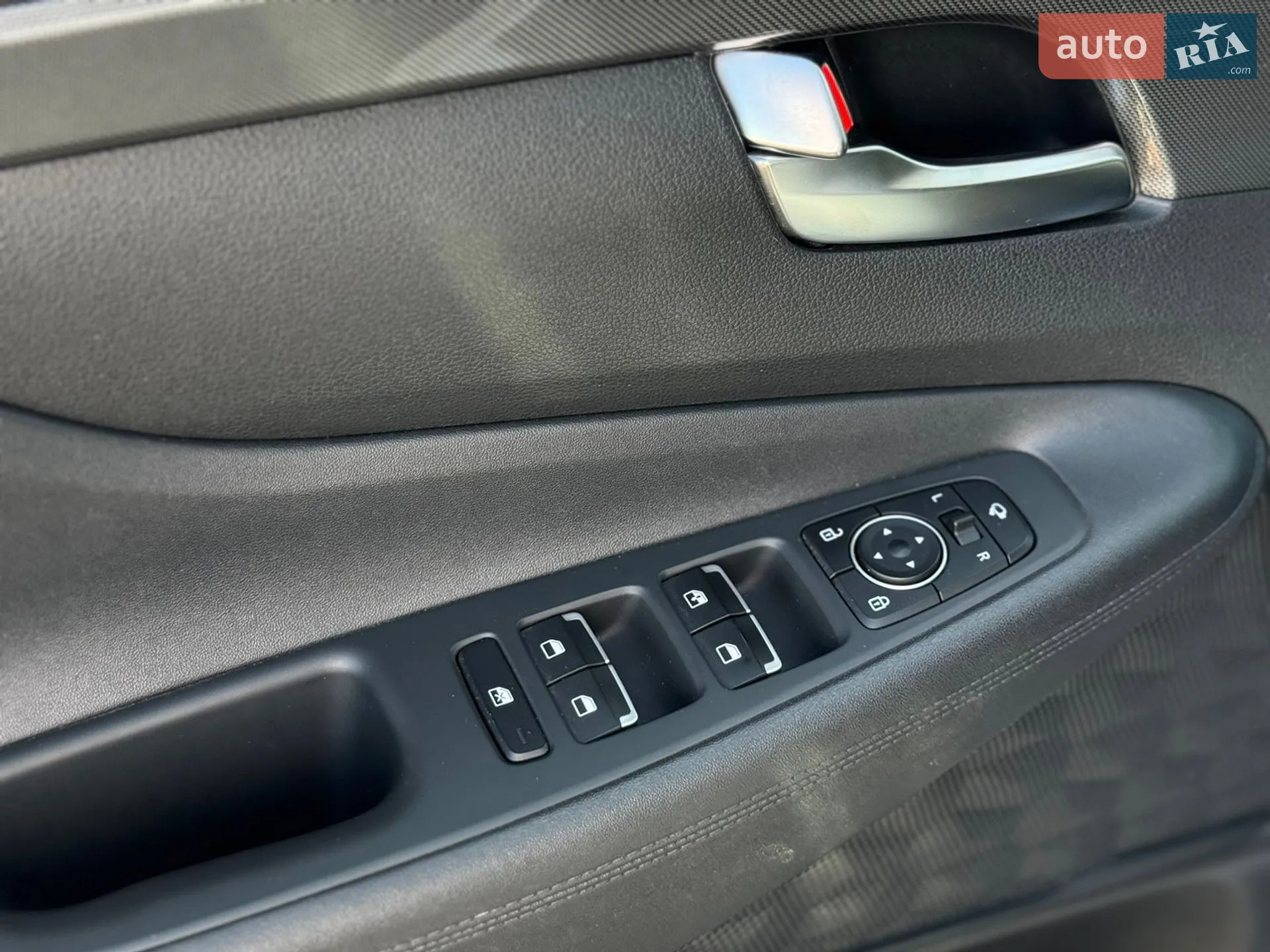 2021 Hyundai Santa Fe - мініатюра 16