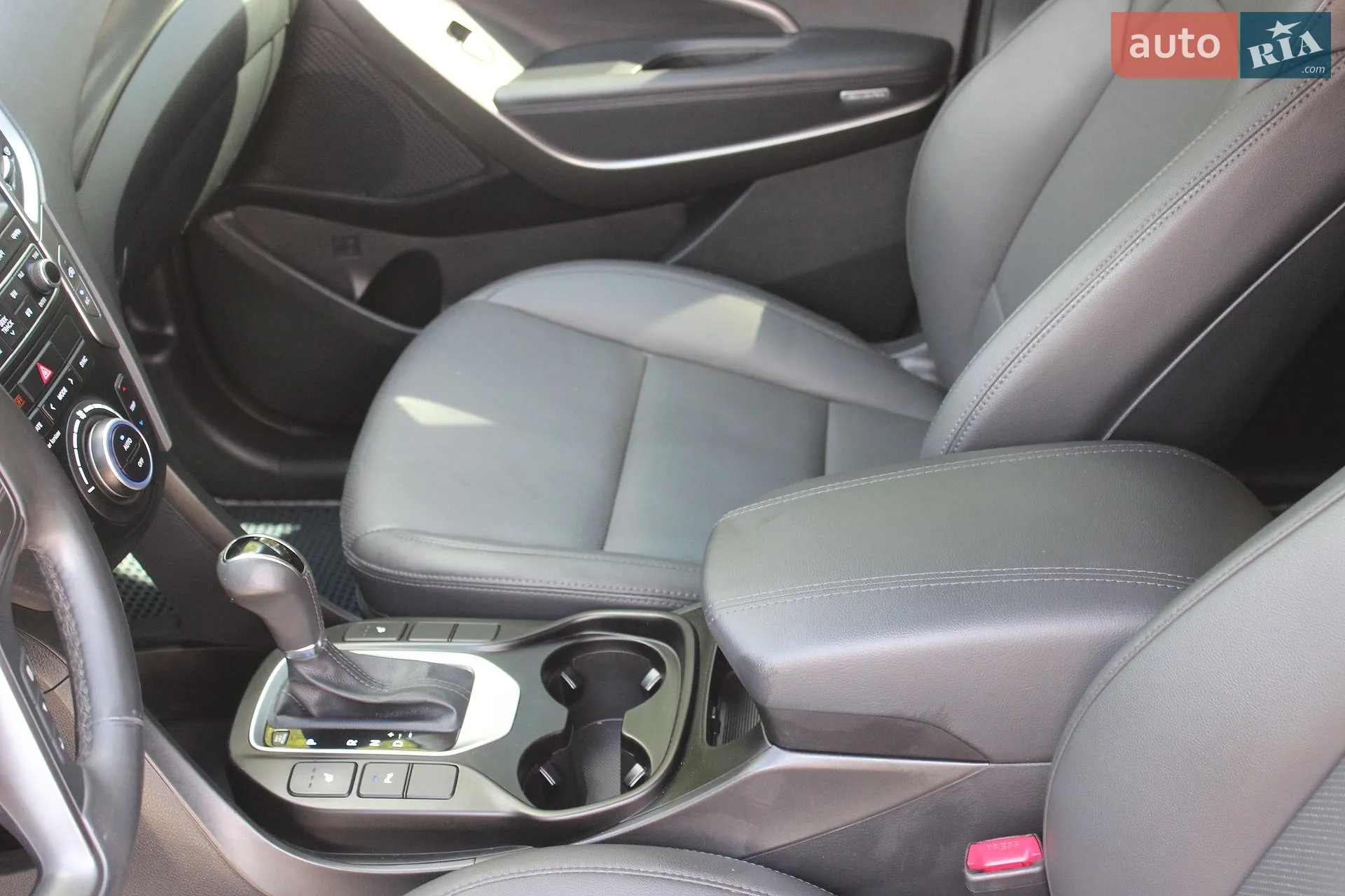 2015 Hyundai Santa Fe - мініатюра 25