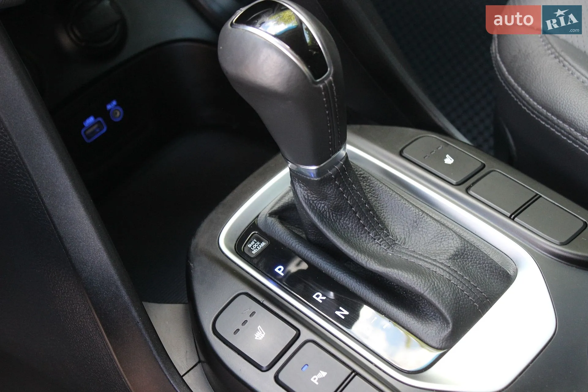 2015 Hyundai Santa Fe - мініатюра 37