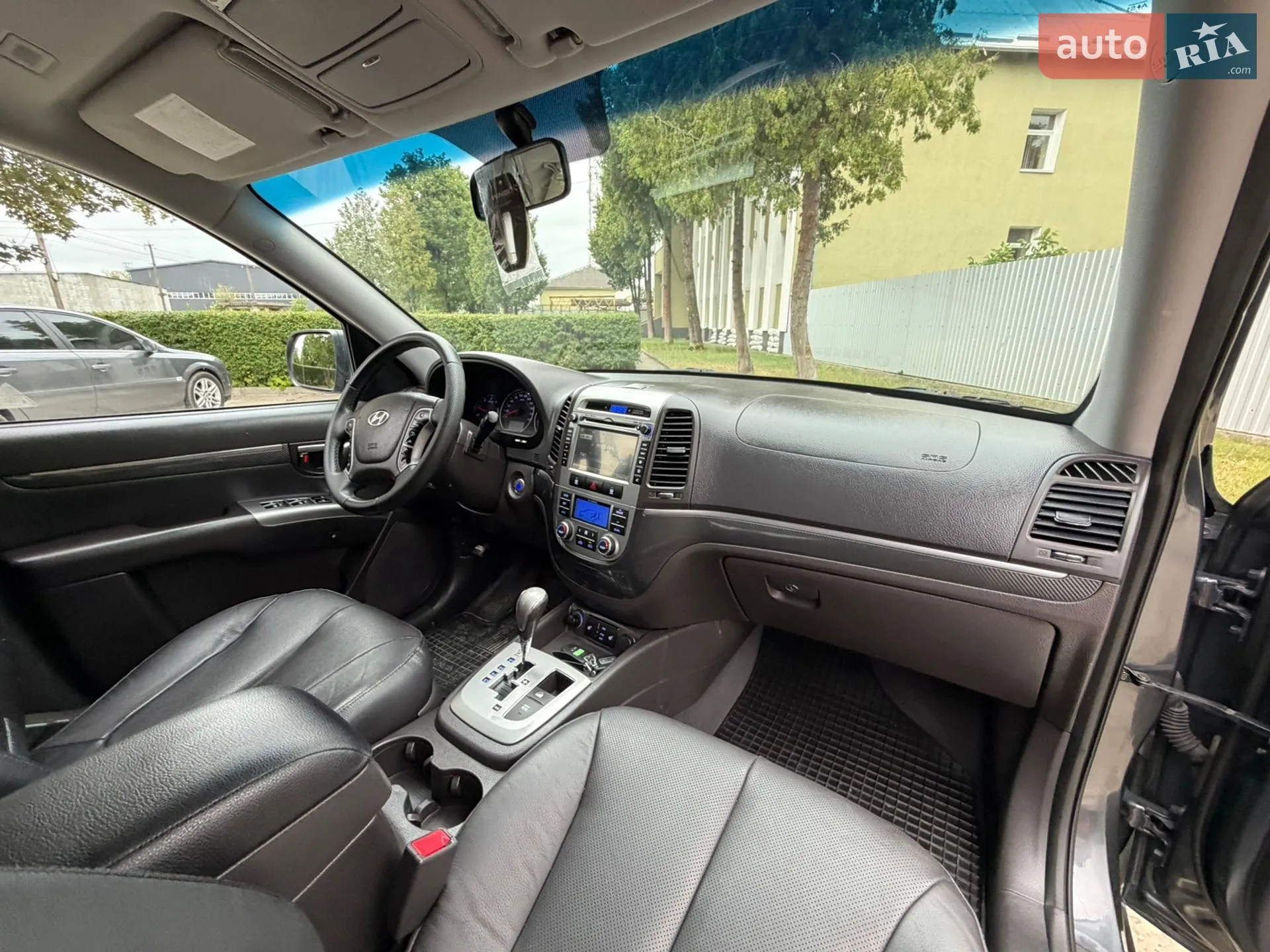 2011 Hyundai Santa Fe - мініатюра 32