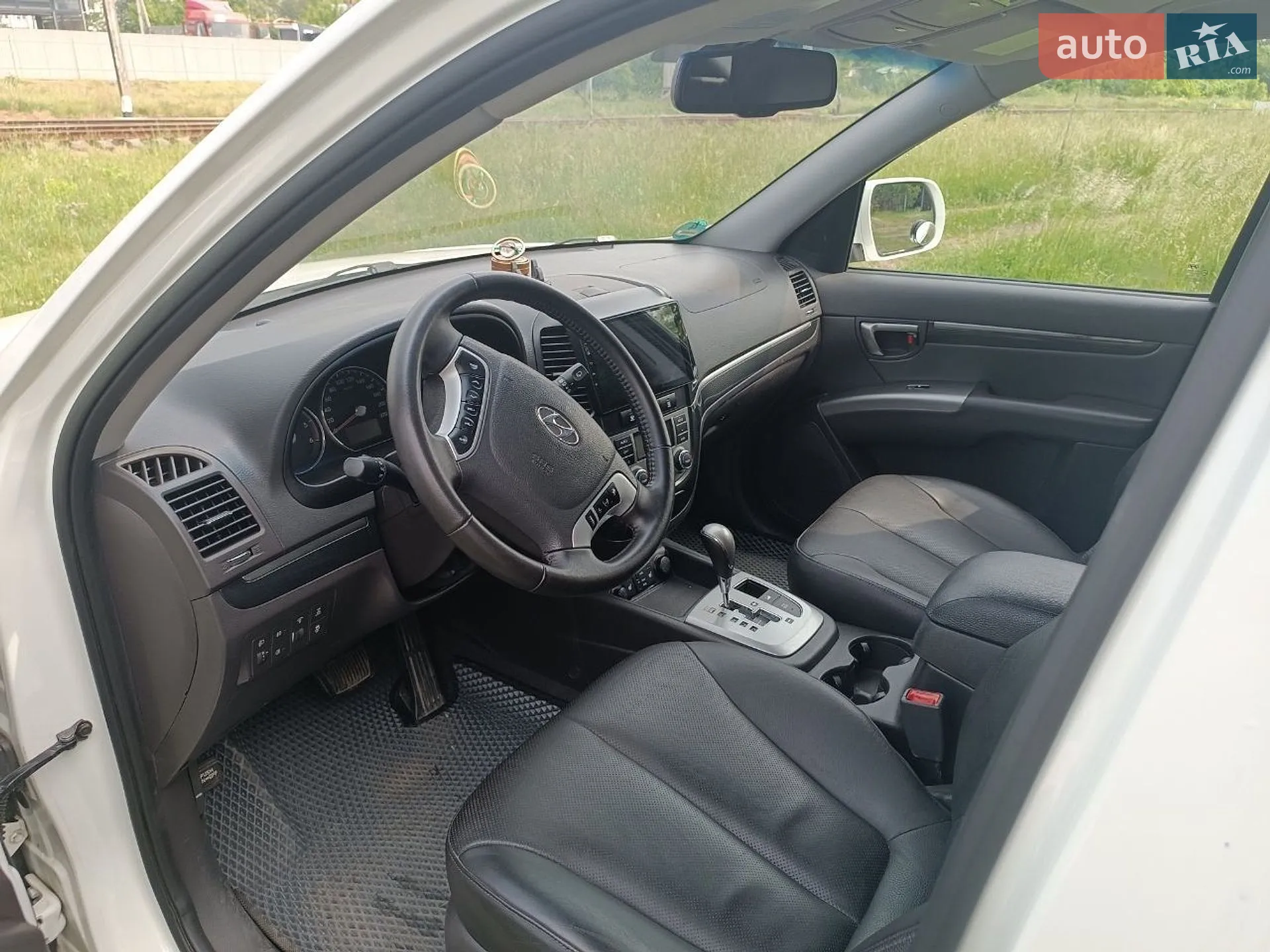 2011 Hyundai Santa Fe - мініатюра 13