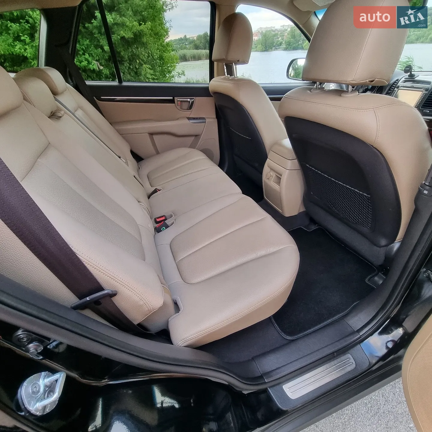 2011 Hyundai Santa Fe - мініатюра 36