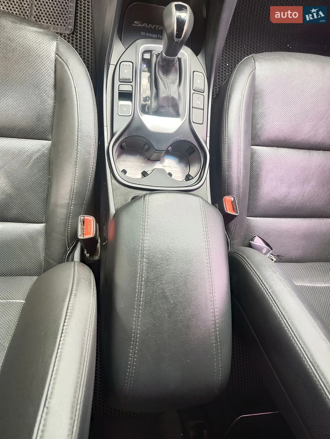 2016 Hyundai Santa Fe - мініатюра 28
