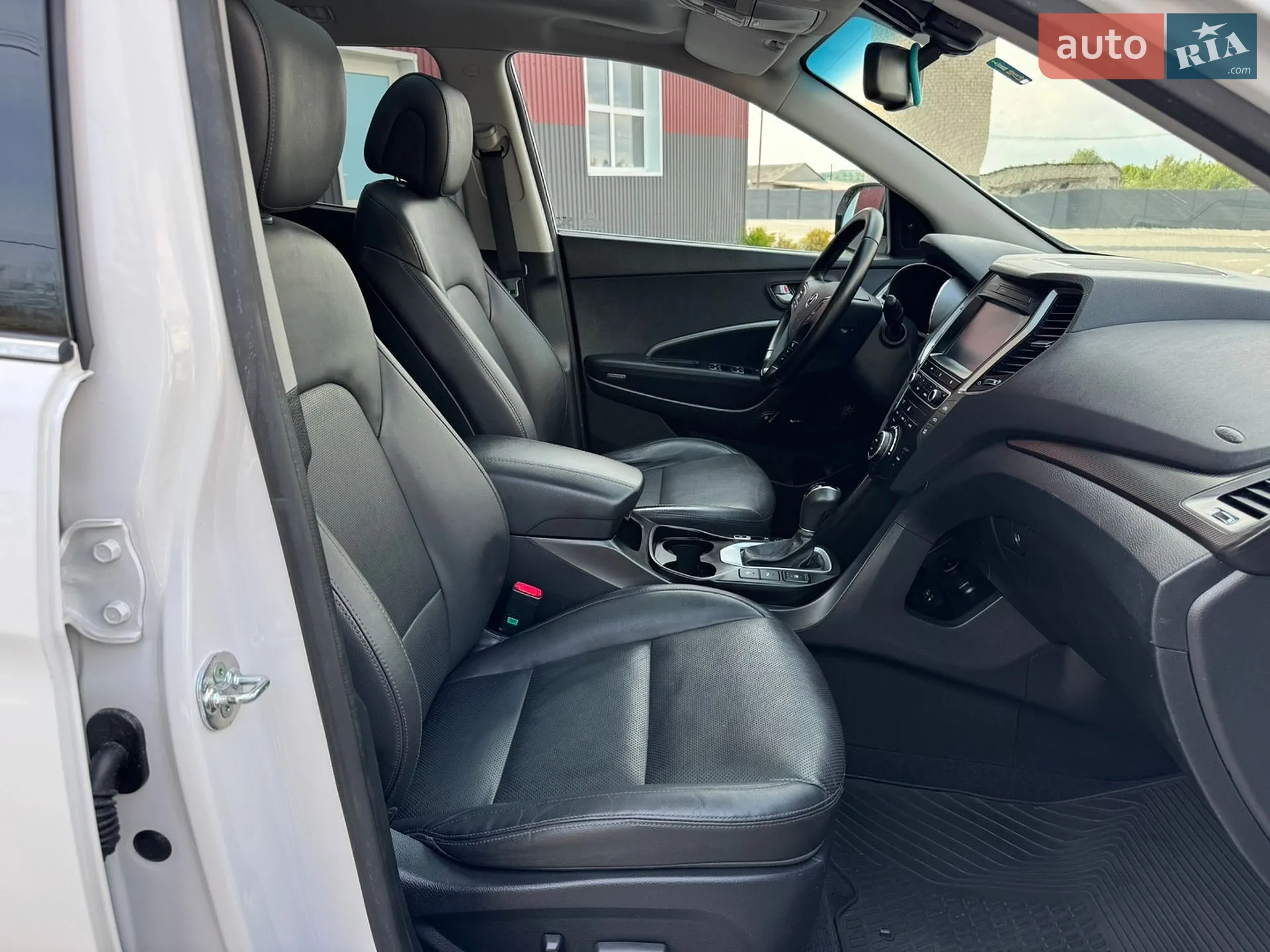 2015 Hyundai Santa Fe - мініатюра 27