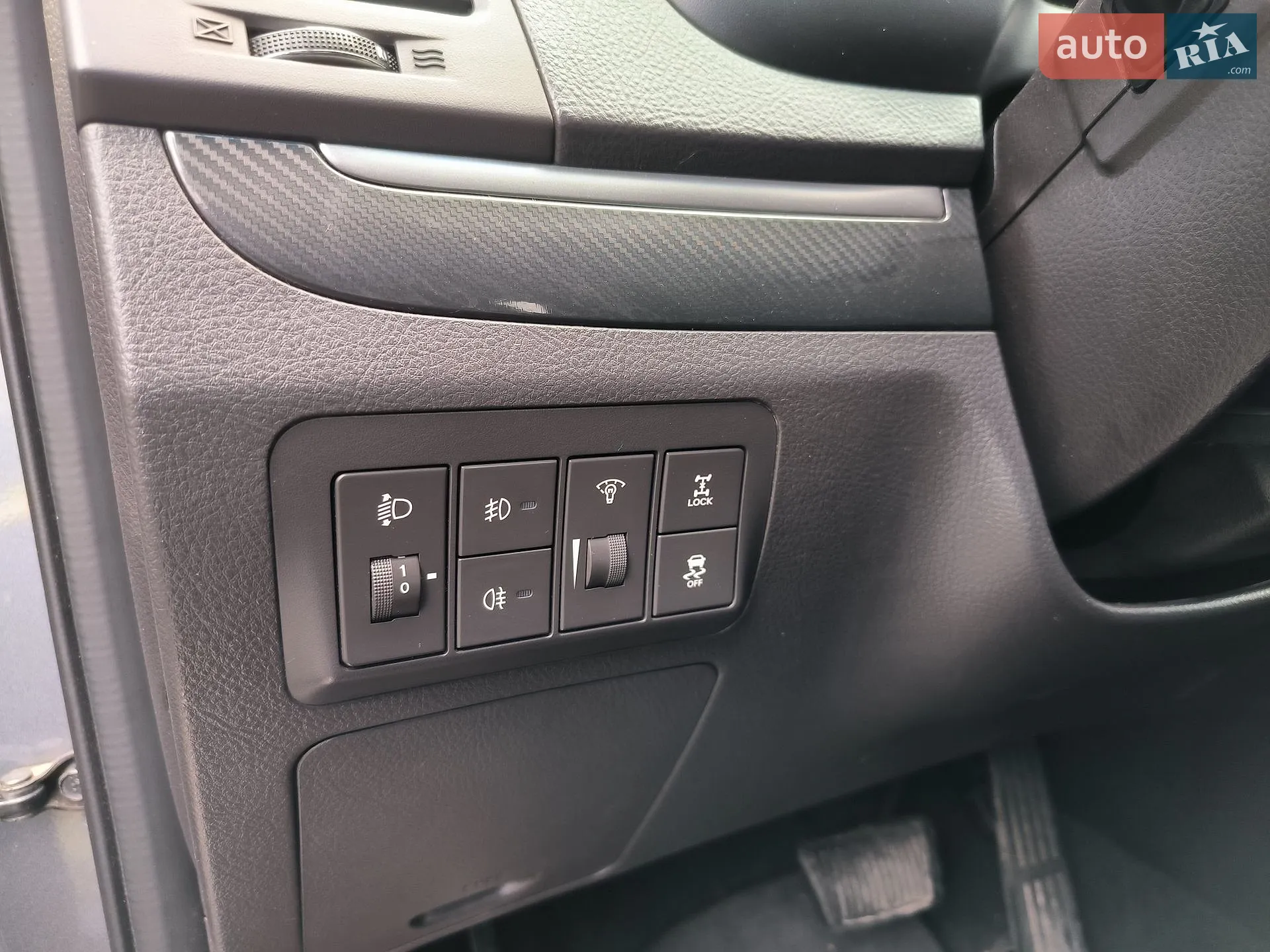 2011 Hyundai Santa Fe - мініатюра 16