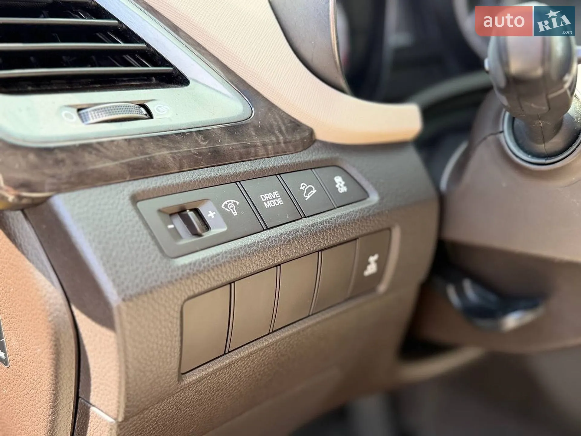 2016 Hyundai Santa Fe - мініатюра 16