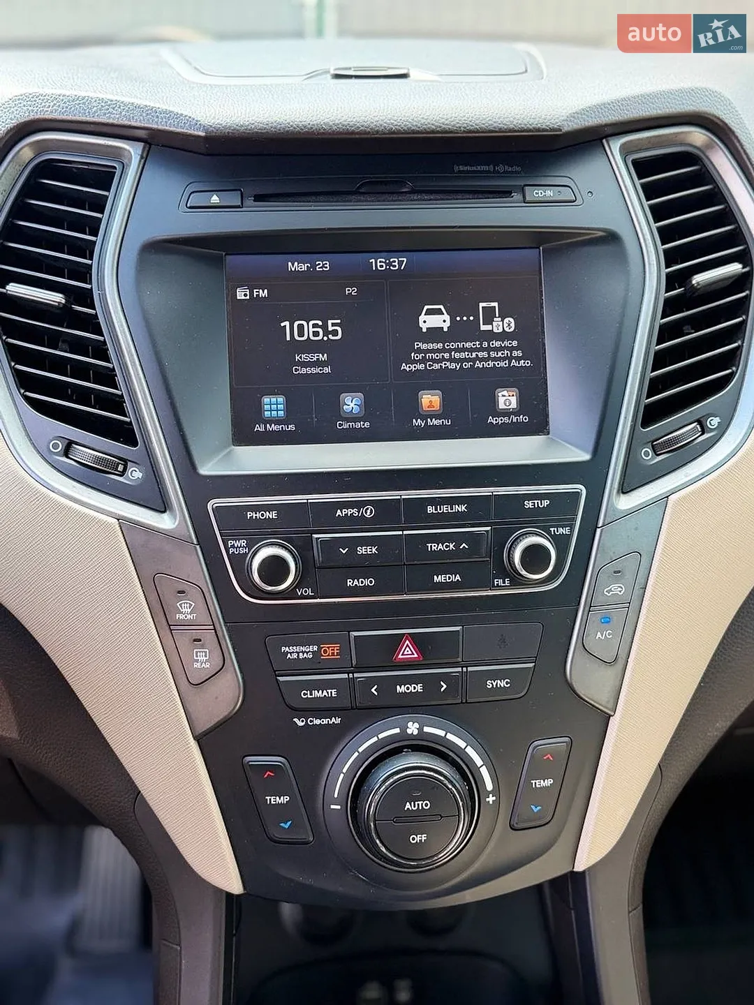 2016 Hyundai Santa Fe - мініатюра 17