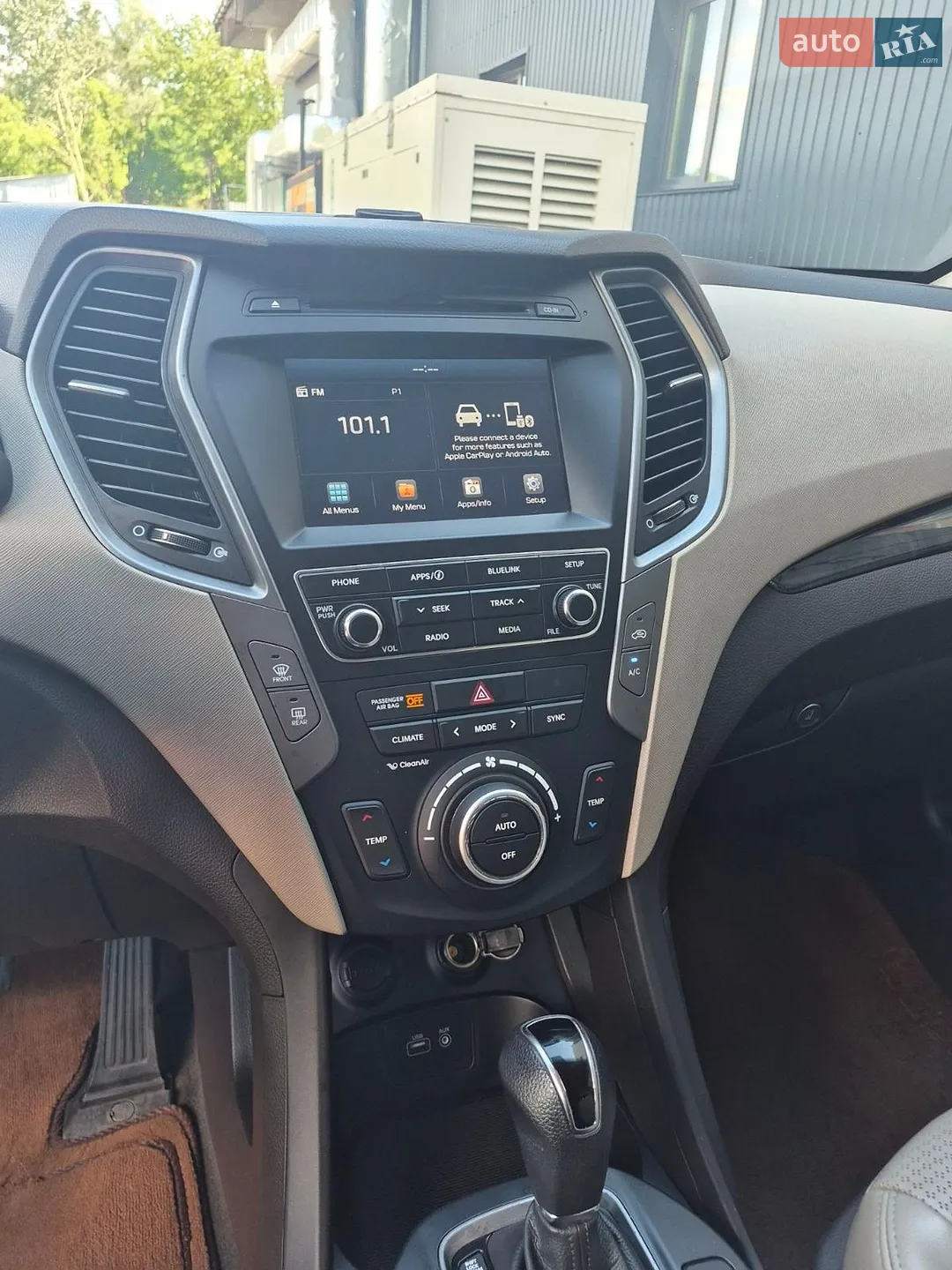 2017 Hyundai Santa Fe - мініатюра 17