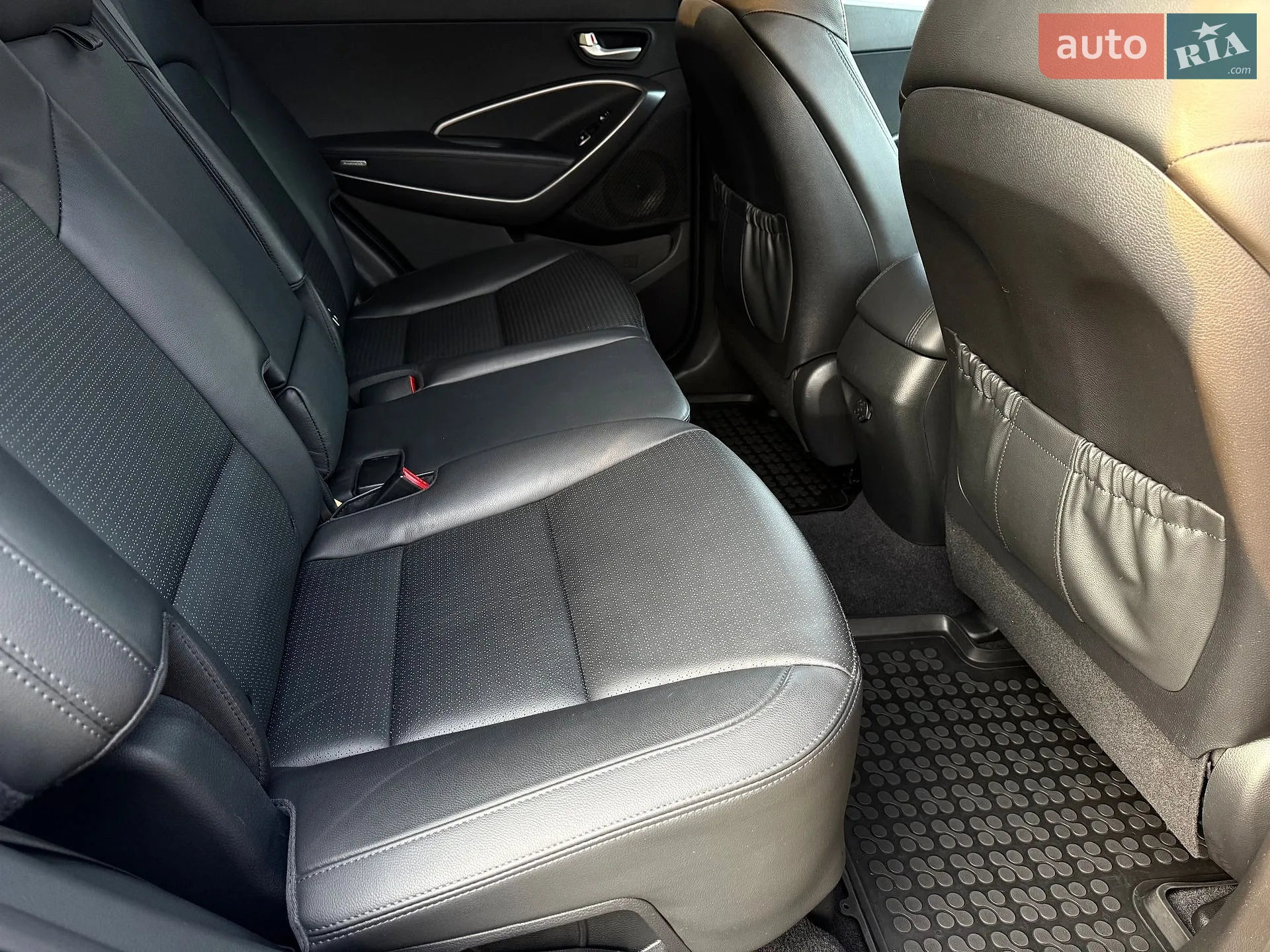 2014 Hyundai Santa Fe - мініатюра 32