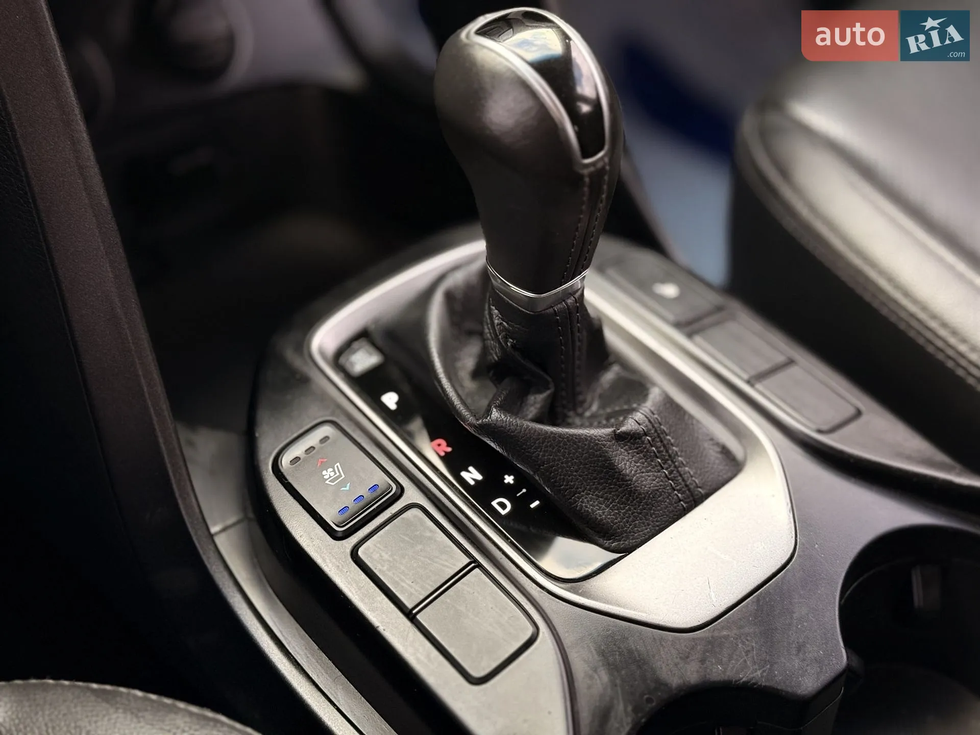2013 Hyundai Santa Fe - мініатюра 14