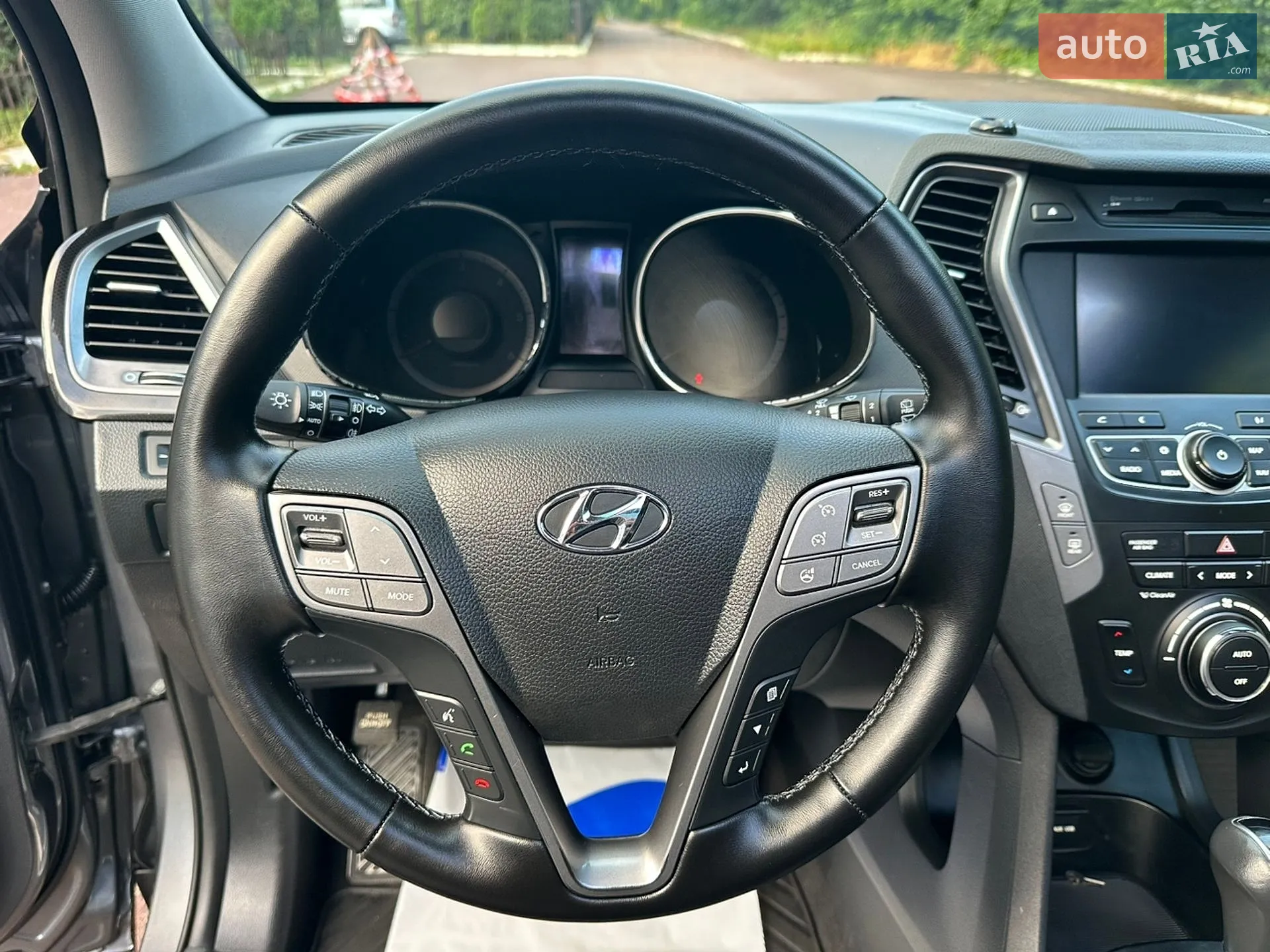 2013 Hyundai Santa Fe - мініатюра 28