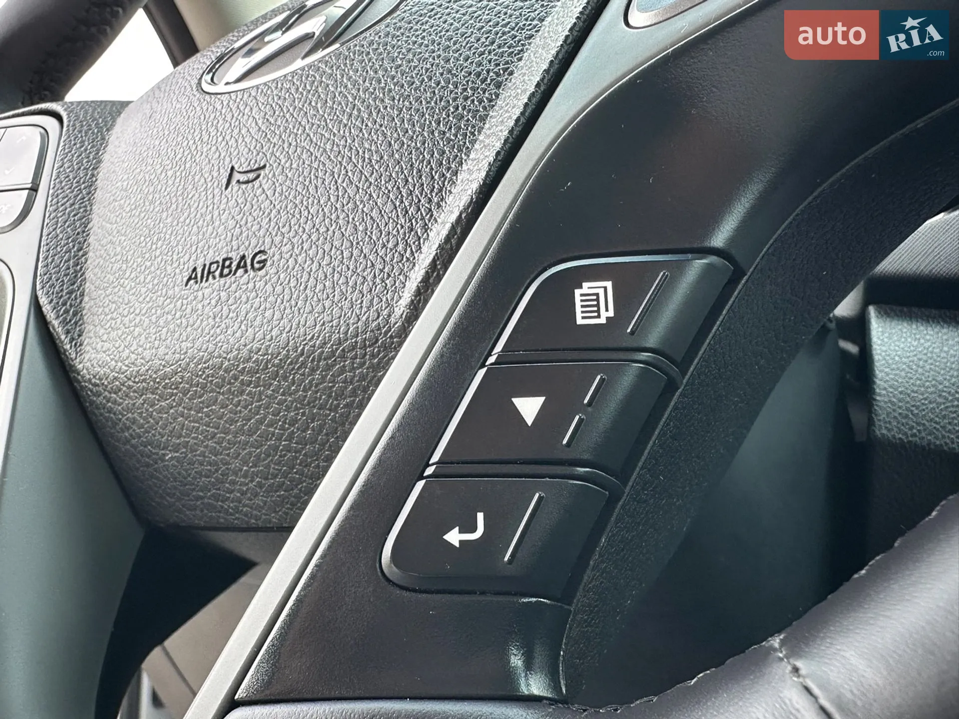 2016 Hyundai Santa Fe - мініатюра 51