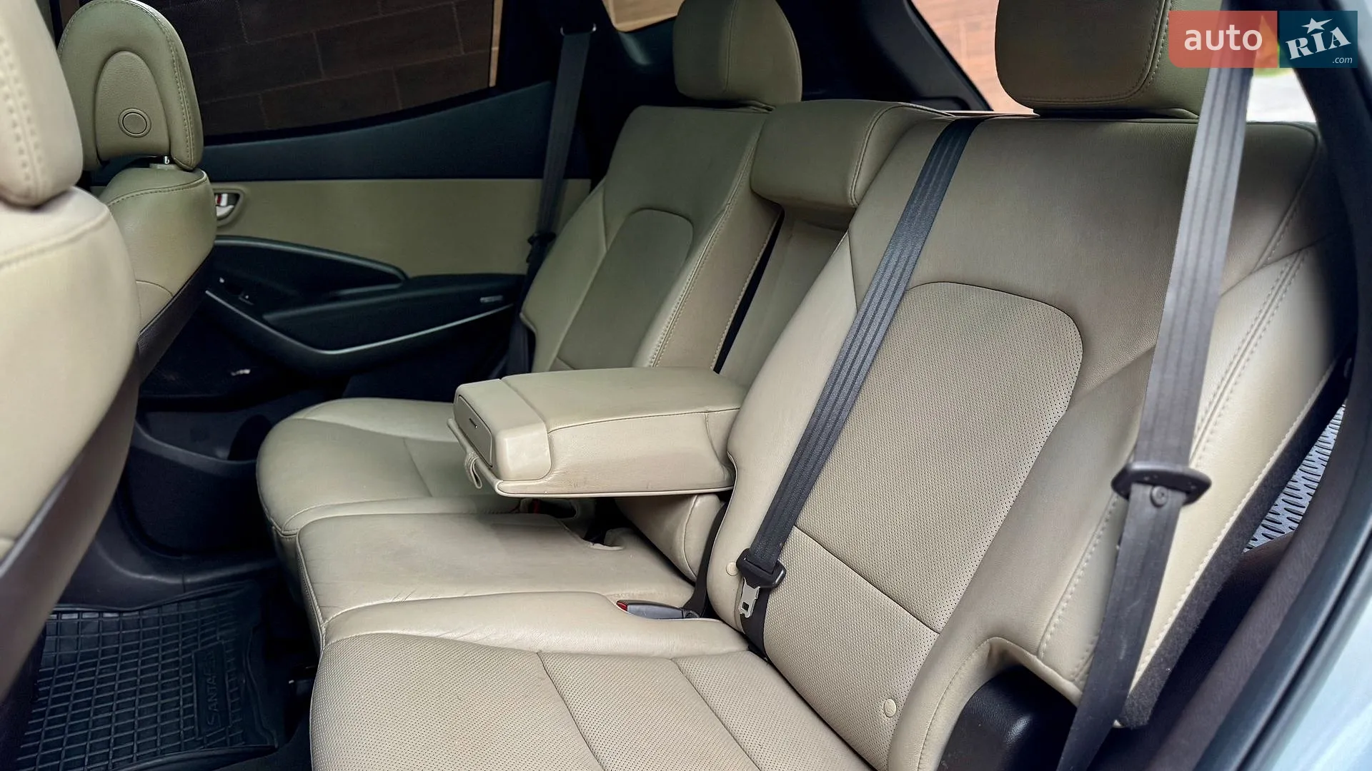2016 Hyundai Santa Fe - мініатюра 18