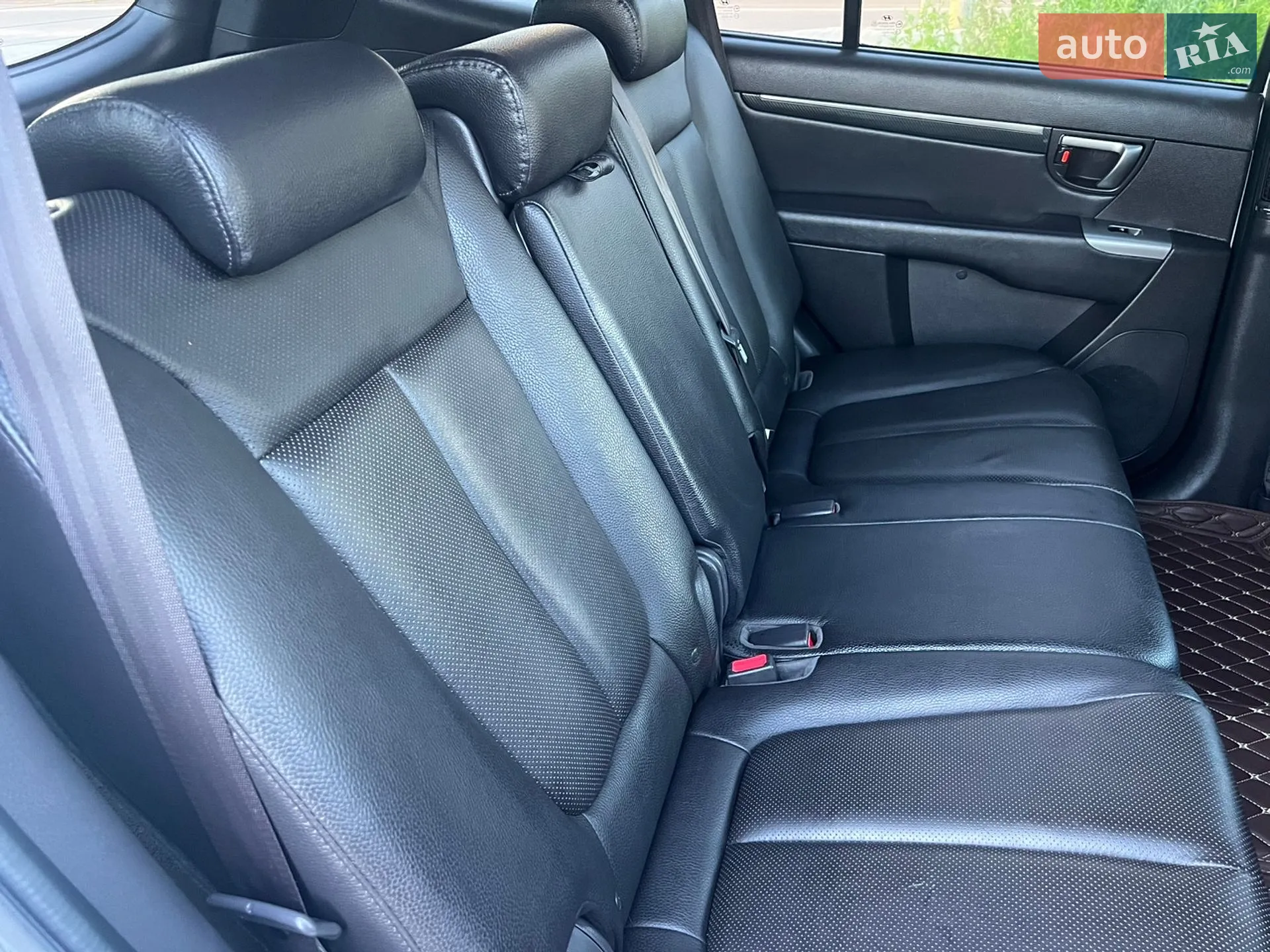 2011 Hyundai Santa Fe - мініатюра 33