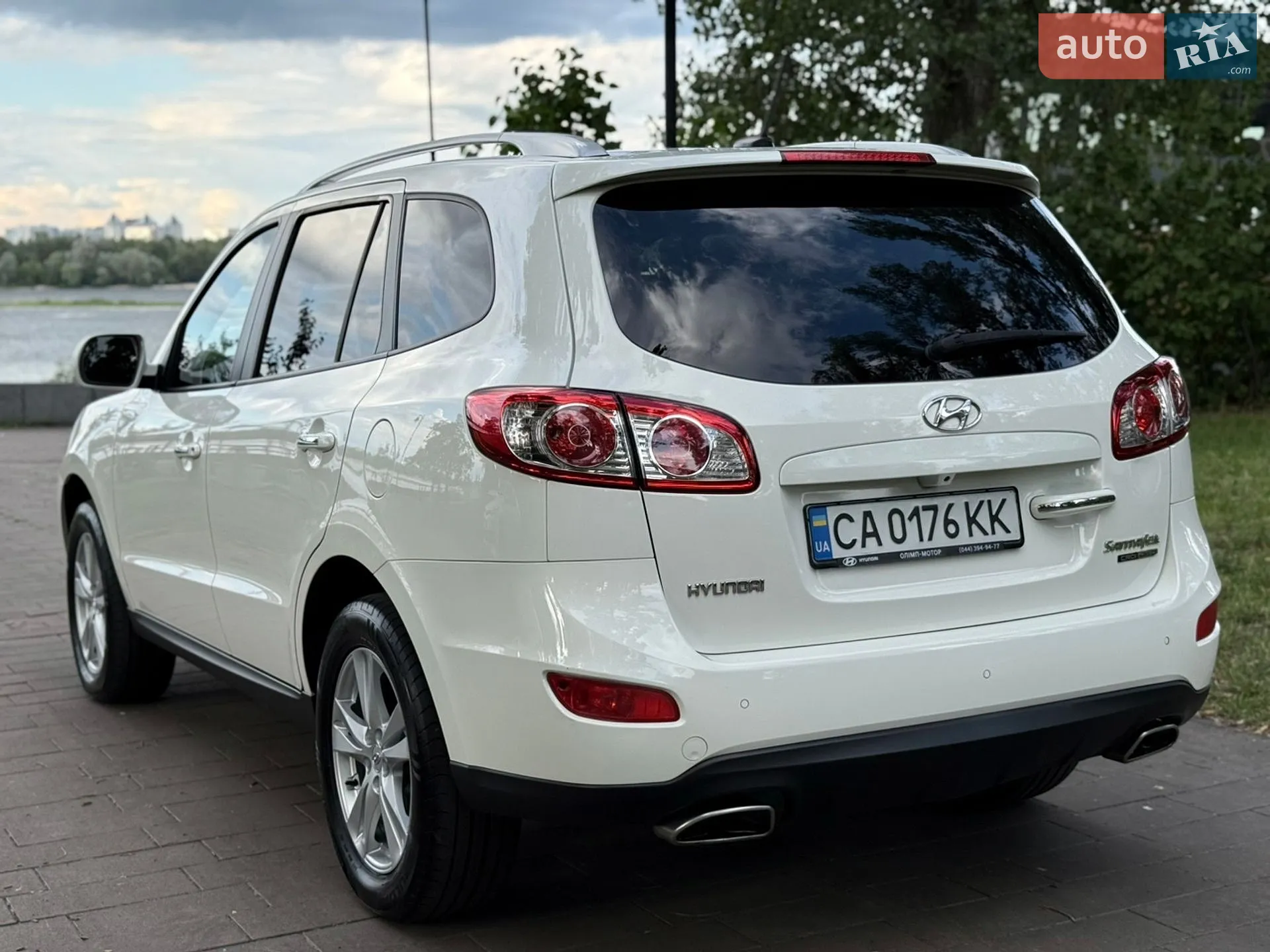 2011 Hyundai Santa Fe - мініатюра 11