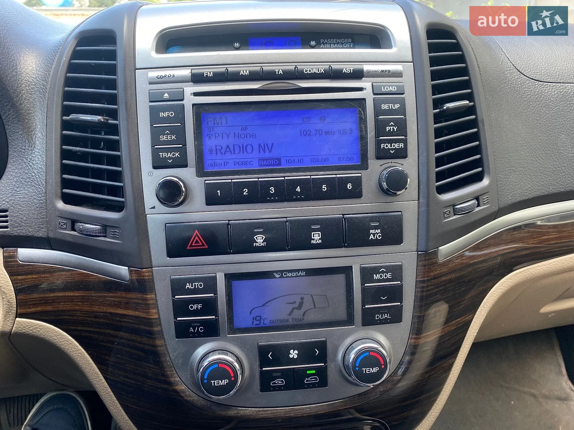 2011 Hyundai Santa Fe - мініатюра 18