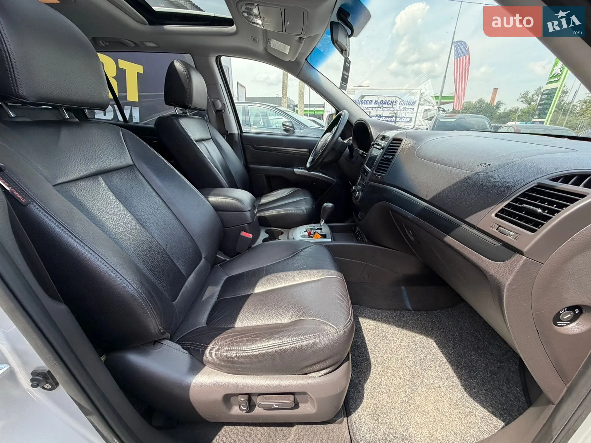 2010 Hyundai Santa Fe - мініатюра 19