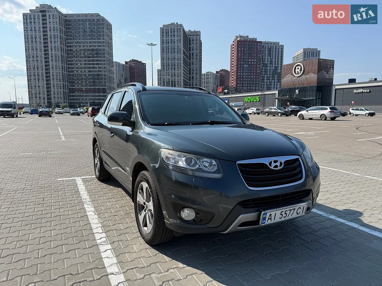 2011 Hyundai Santa Fe - мініатюра 29