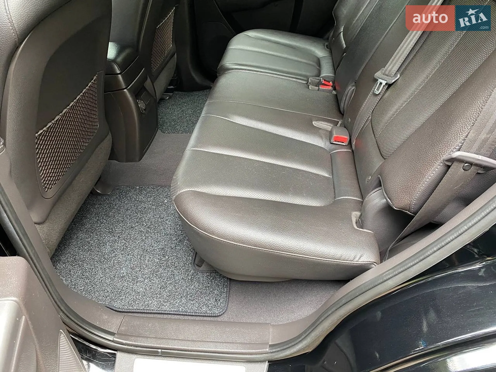 2011 Hyundai Santa Fe - мініатюра 114