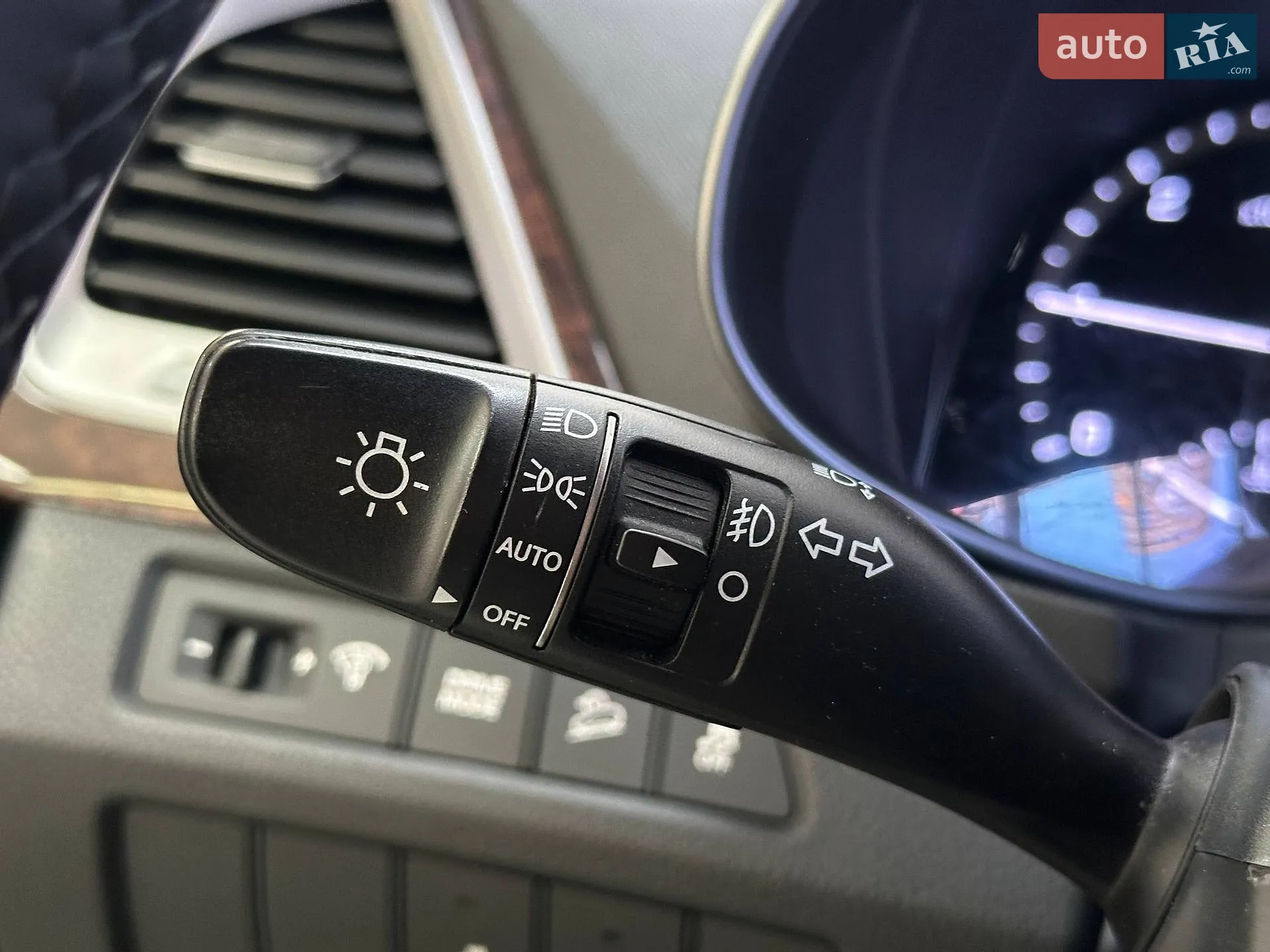 2015 Hyundai Santa Fe - мініатюра 33