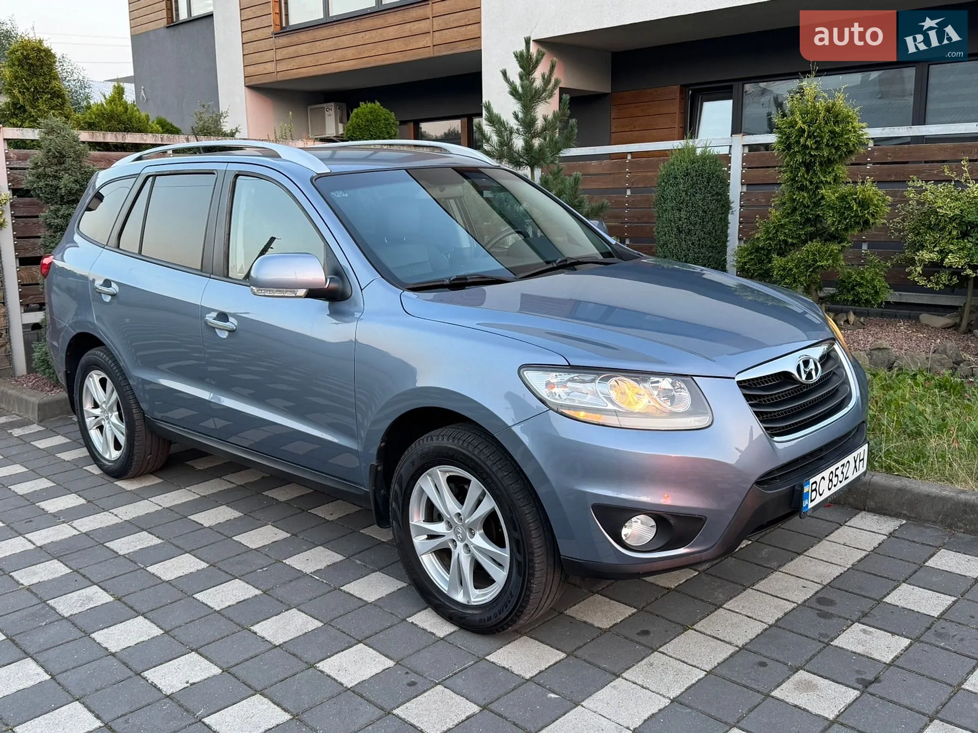2010 Hyundai Santa Fe - мініатюра 31