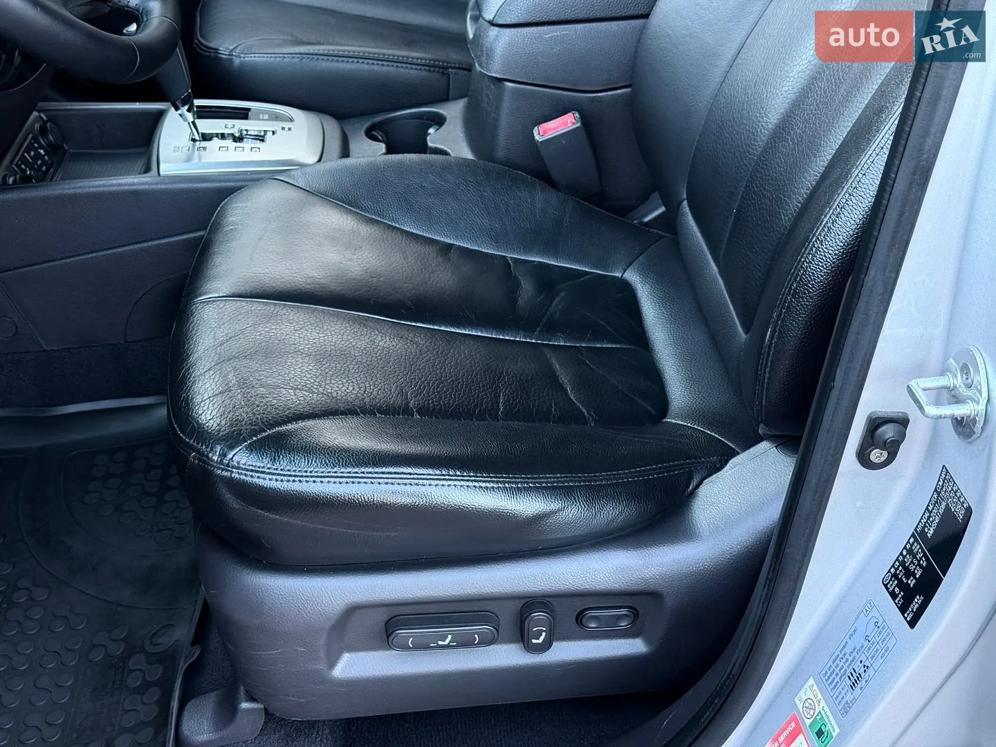 2011 Hyundai Santa Fe - мініатюра 46