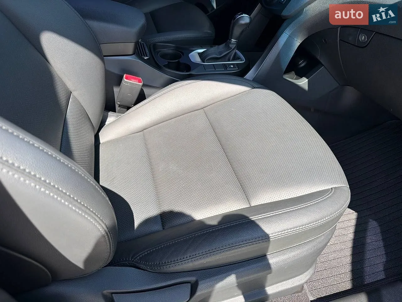 2016 Hyundai Santa Fe - мініатюра 17