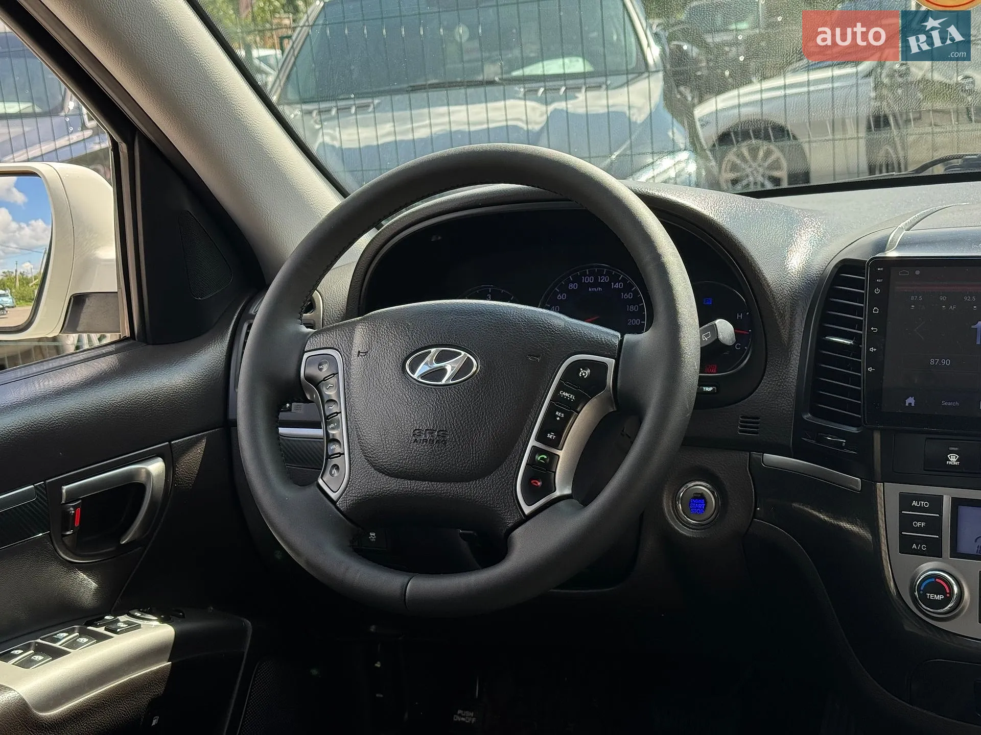 2011 Hyundai Santa Fe - мініатюра 35