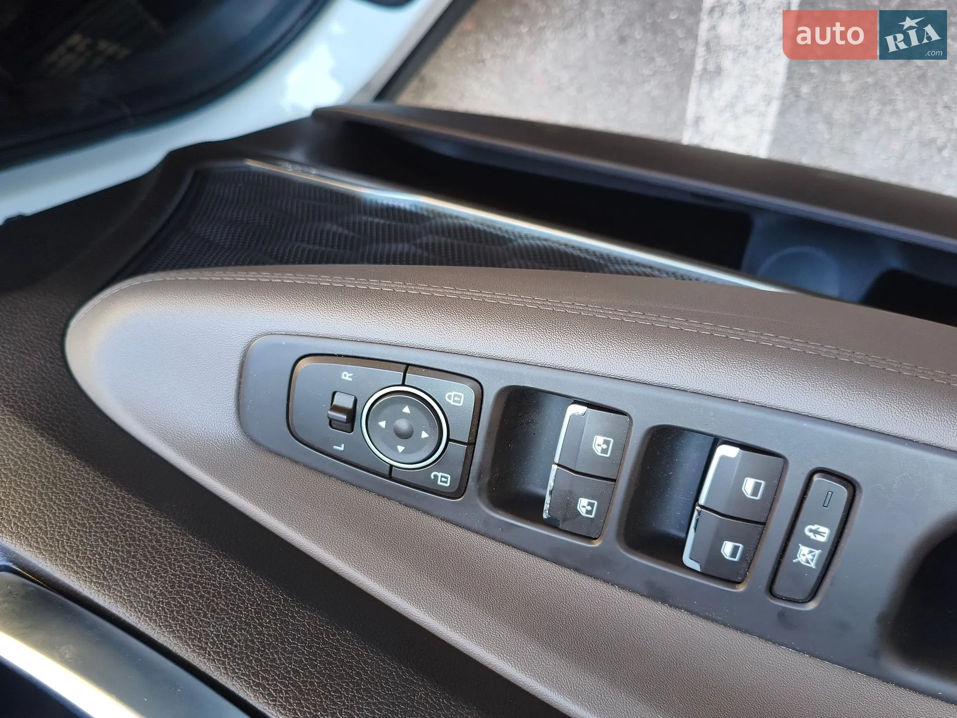 2018 Hyundai Santa Fe - мініатюра 18