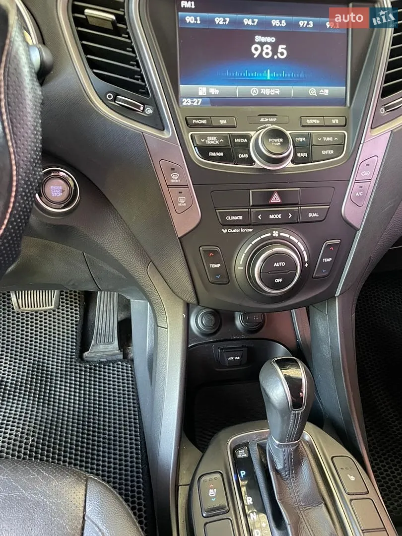 2013 Hyundai Santa Fe - мініатюра 9