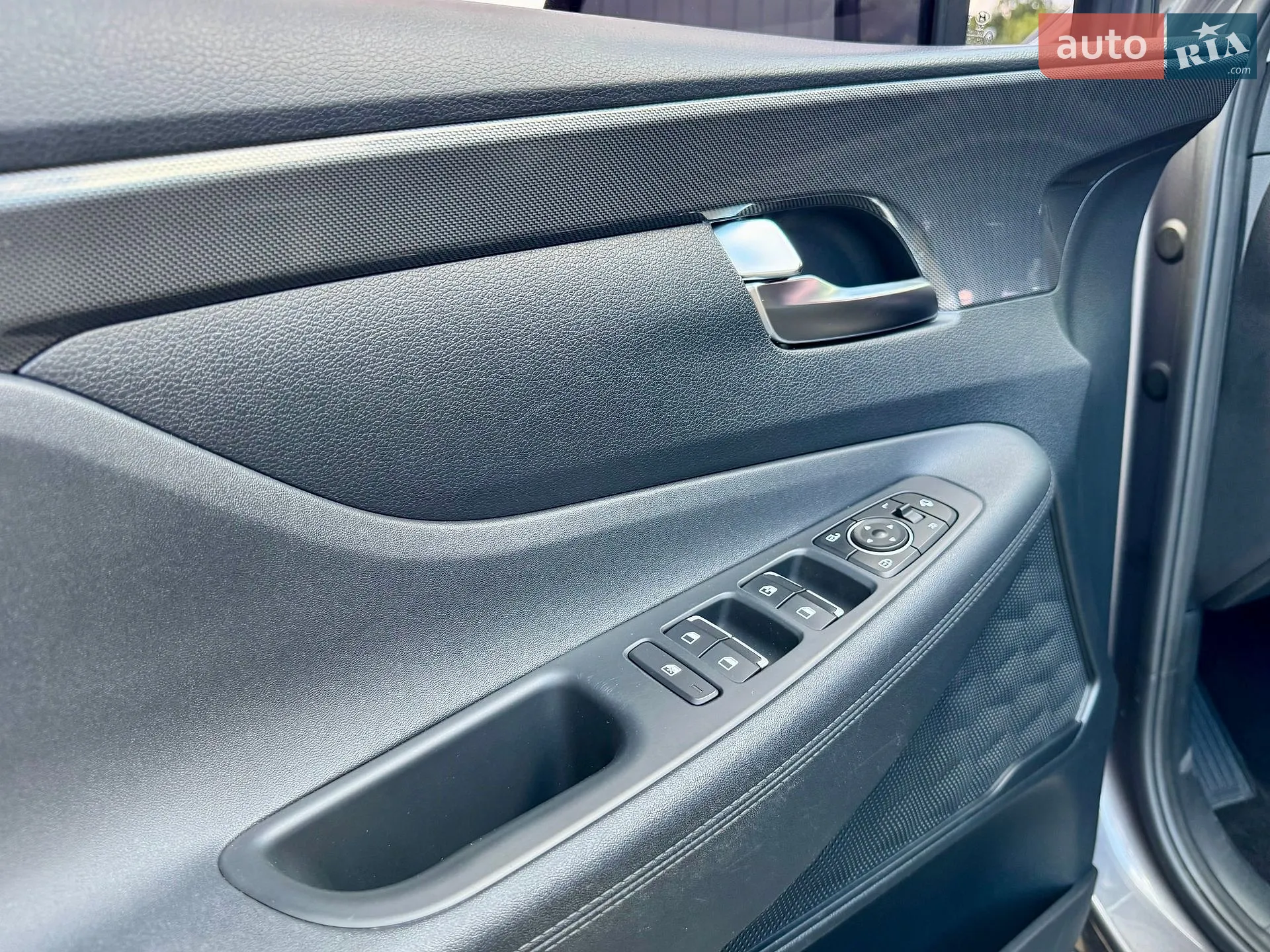 2021 Hyundai Santa Fe - мініатюра 17