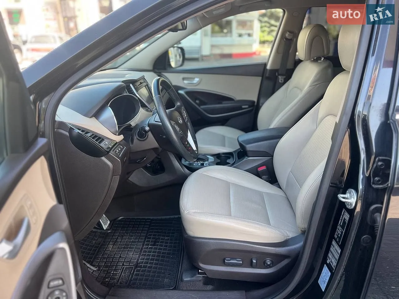 2012 Hyundai Santa Fe - мініатюра 12