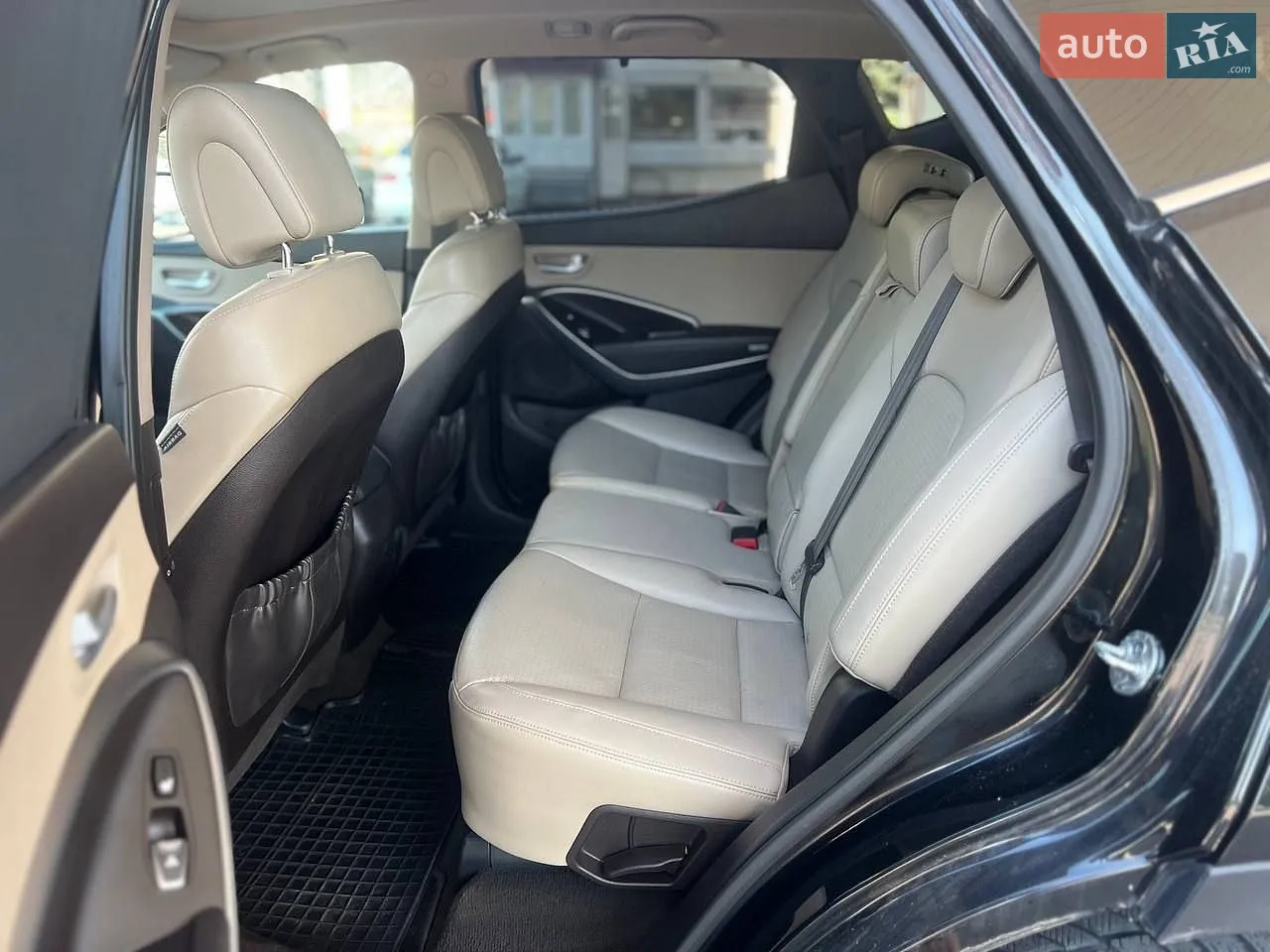 2012 Hyundai Santa Fe - мініатюра 15