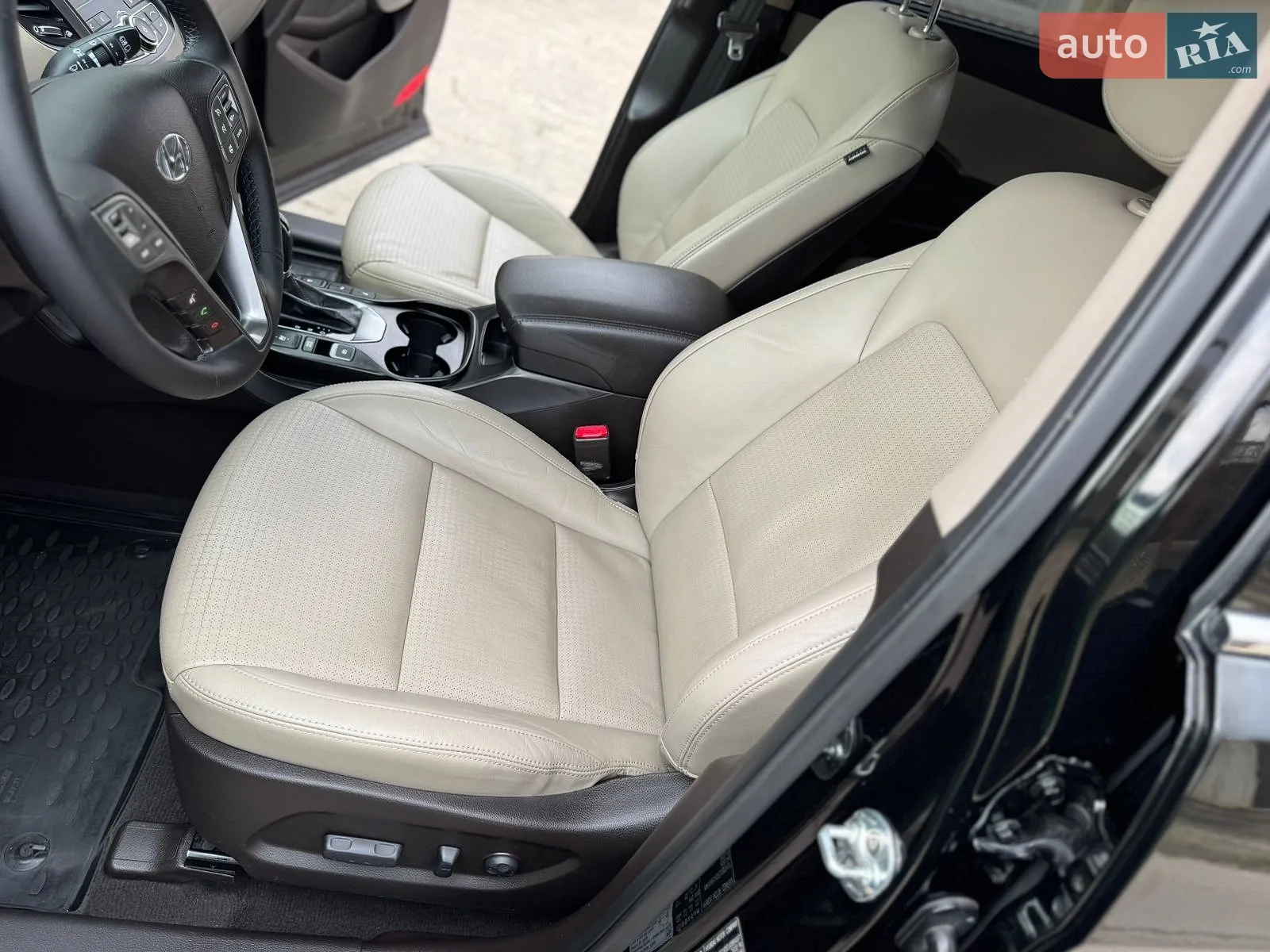 2014 Hyundai Santa Fe - мініатюра 19