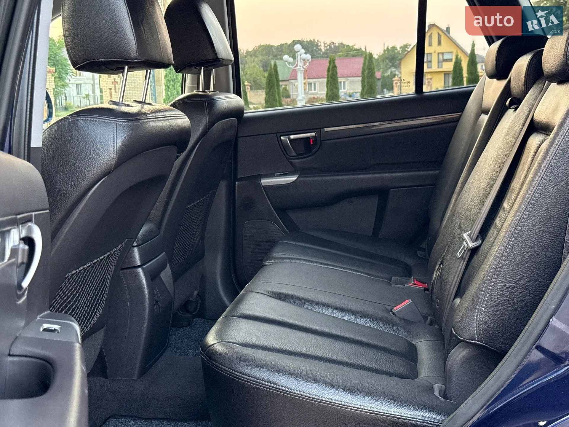 2010 Hyundai Santa Fe - мініатюра 34