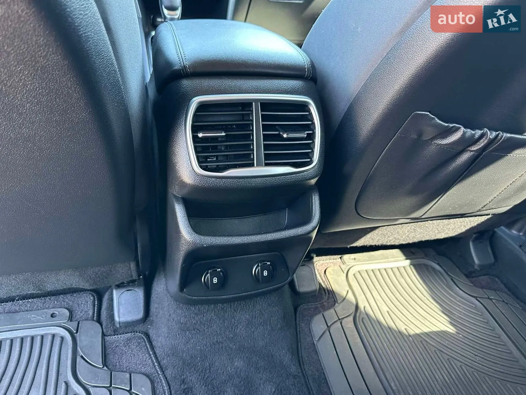 2018 Hyundai Santa Fe - мініатюра 4