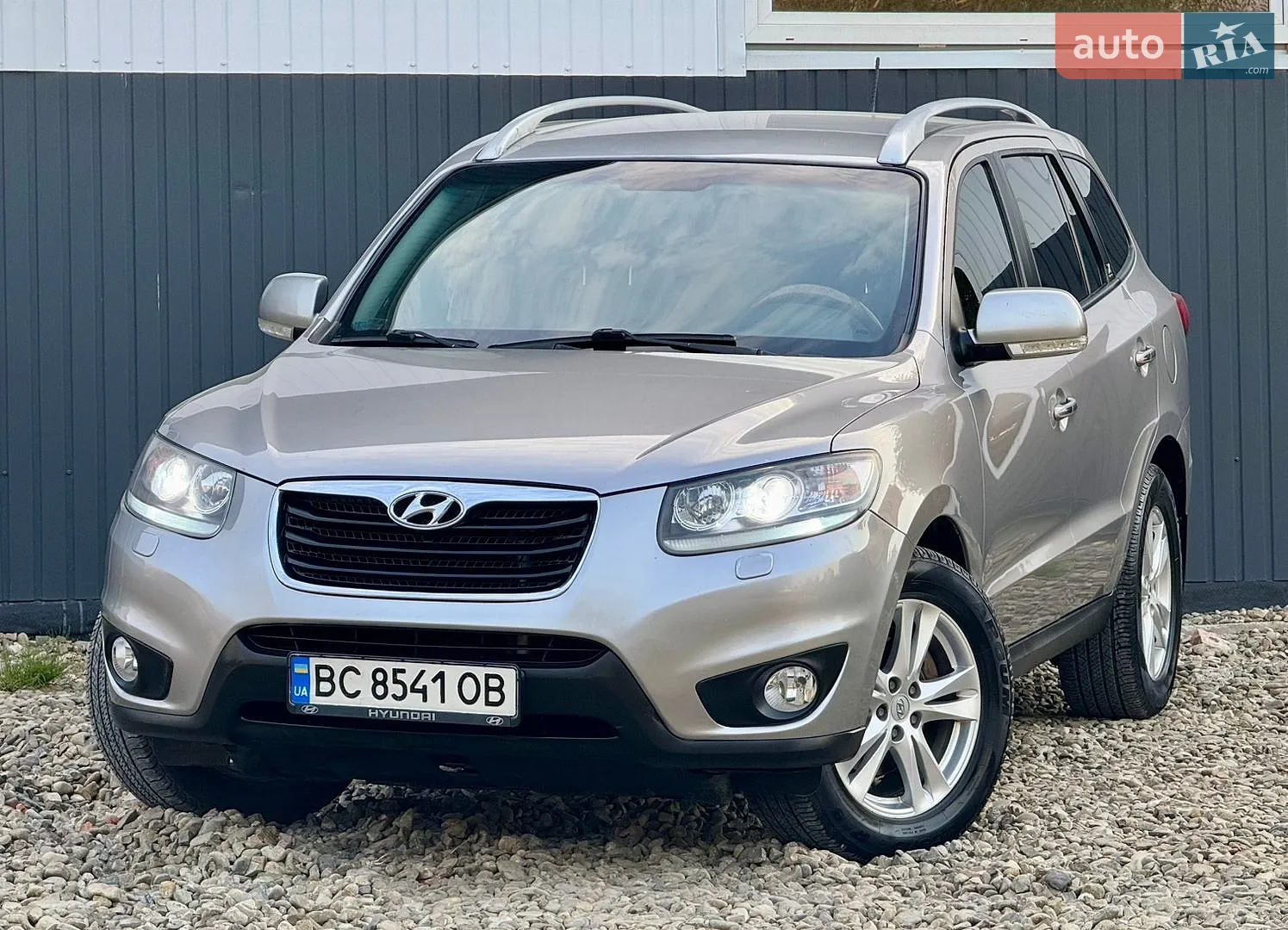 2011 Hyundai Santa Fe - мініатюра 16