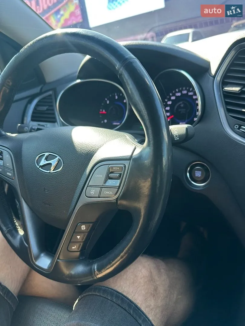 2012 Hyundai Santa Fe - мініатюра 8