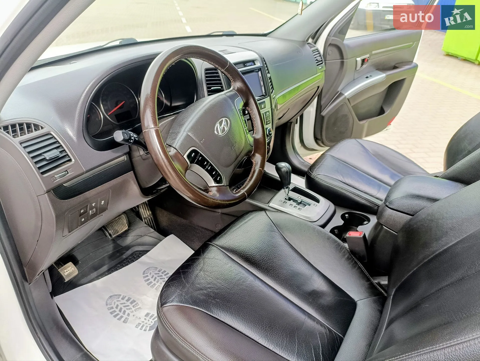 2010 Hyundai Santa Fe - мініатюра 18