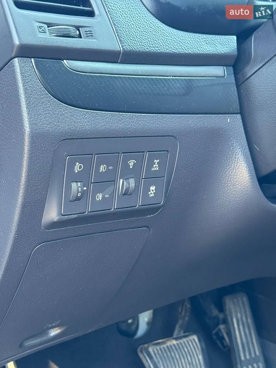 2011 Hyundai Santa Fe - мініатюра 4