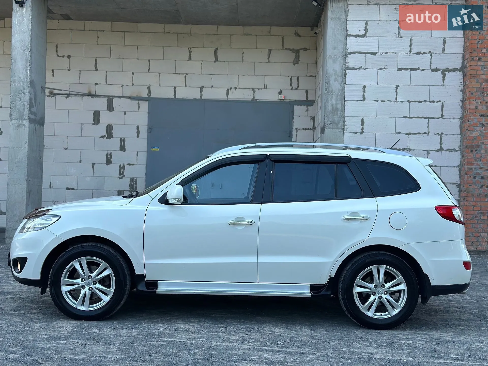 2011 Hyundai Santa Fe - мініатюра 21