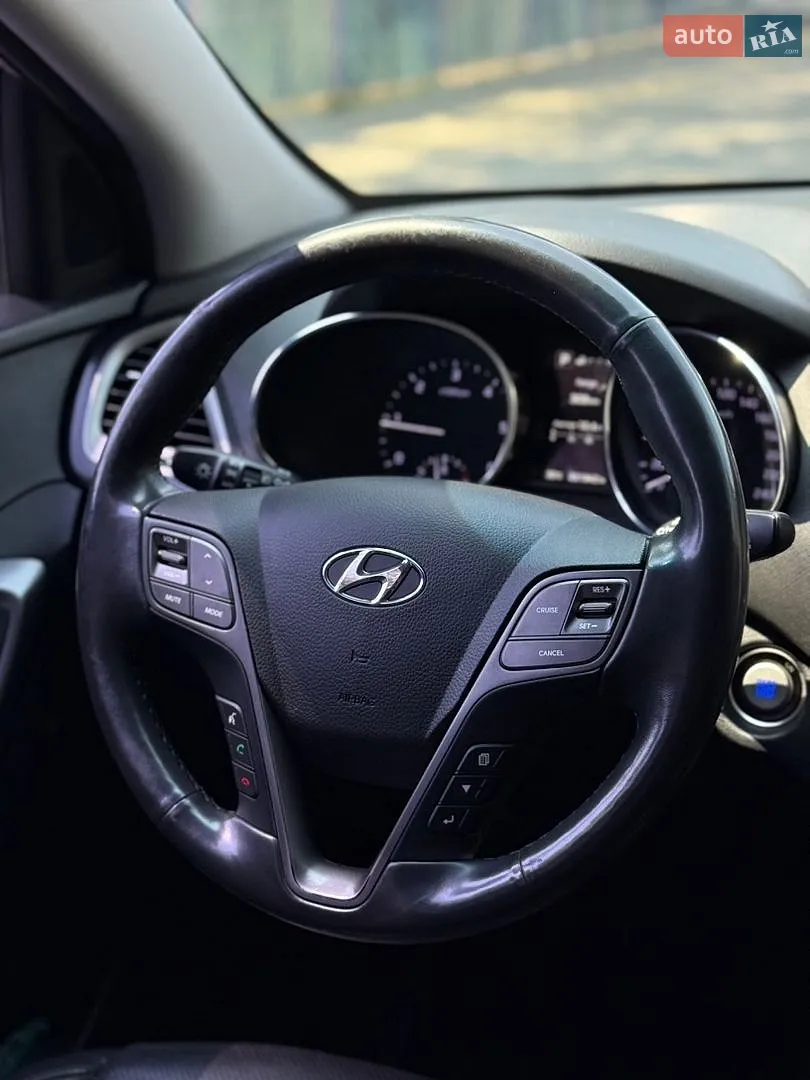2016 Hyundai Santa Fe - мініатюра 11