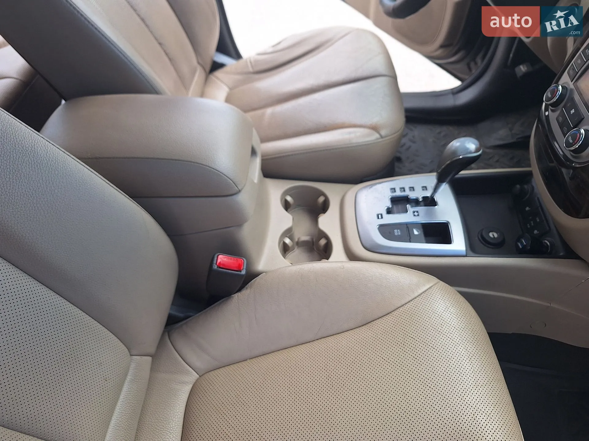2012 Hyundai Santa Fe - мініатюра 16