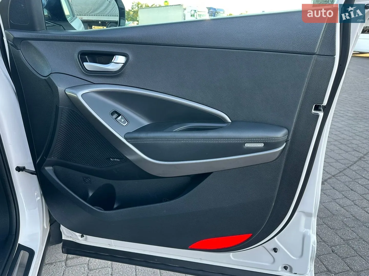 2015 Hyundai Santa Fe - мініатюра 14